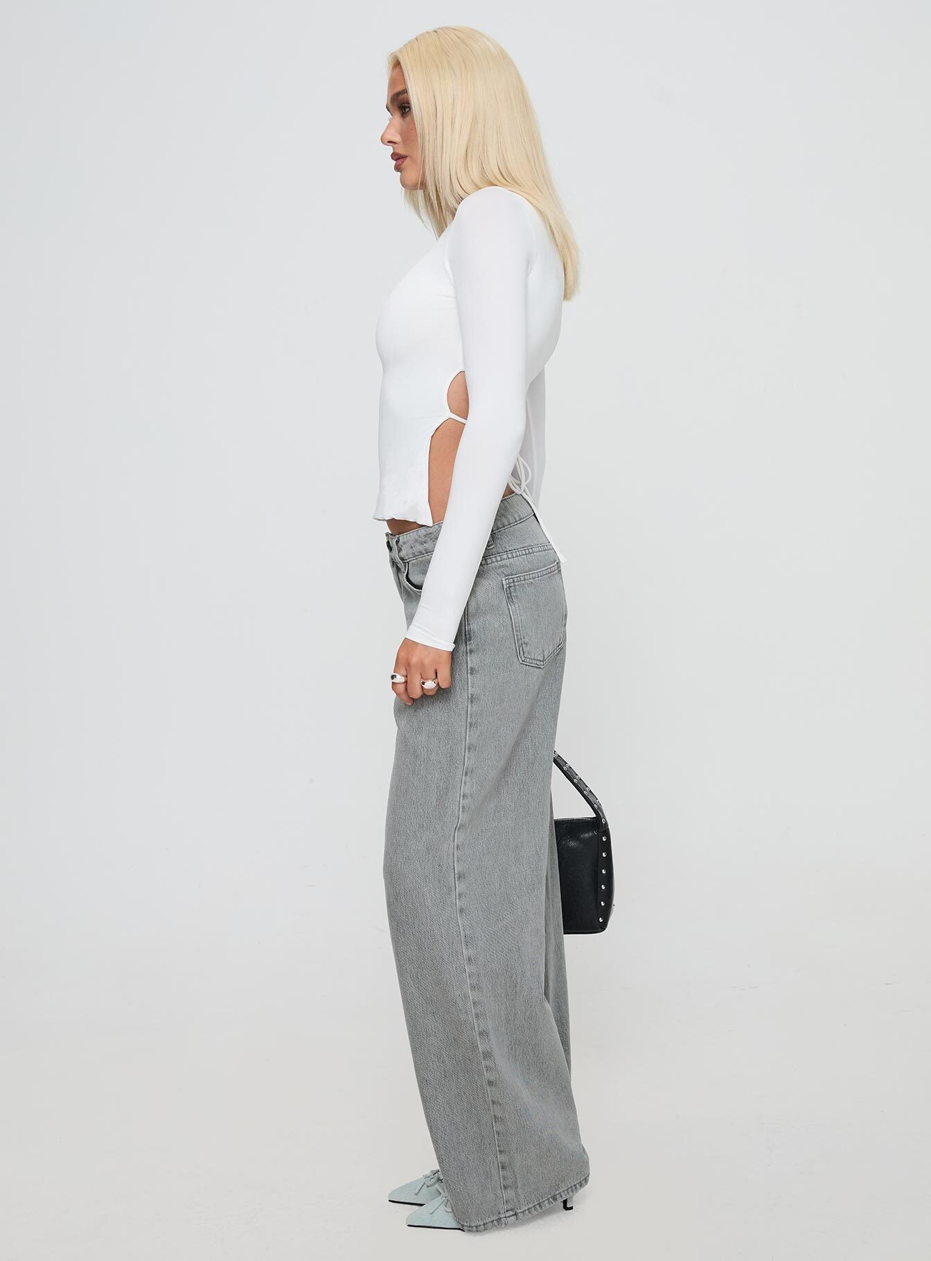 Ellanor Low Rise Straight Leg Jean Washed Grey