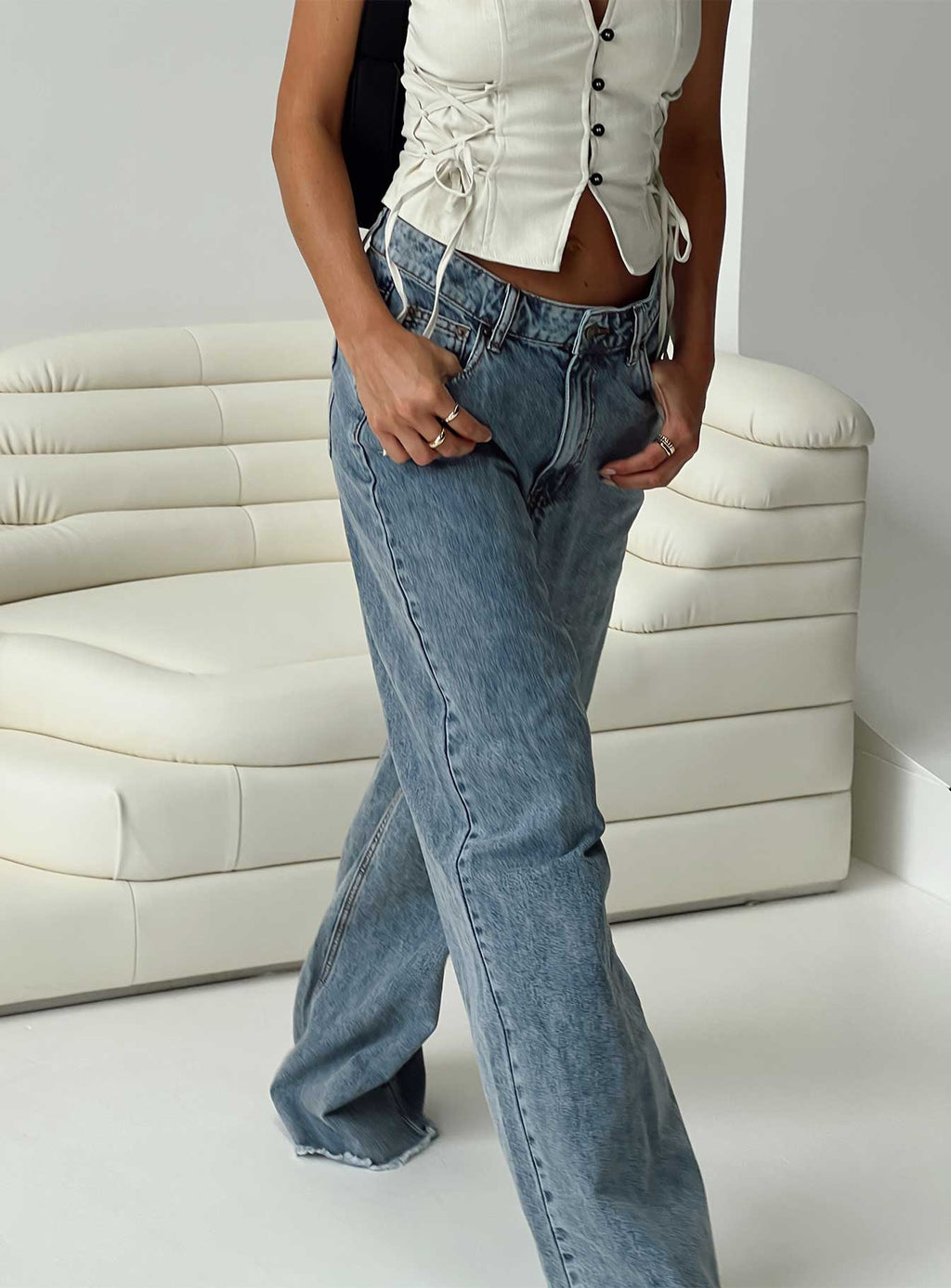 Eivissa High Rise Baggy Jeans Faded Denim