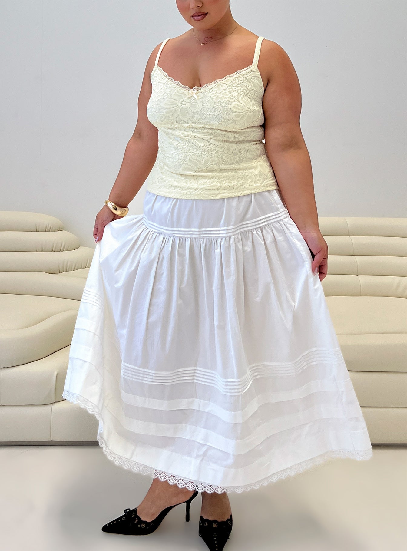 Calling For You Flowy Maxi Skirt White Curve