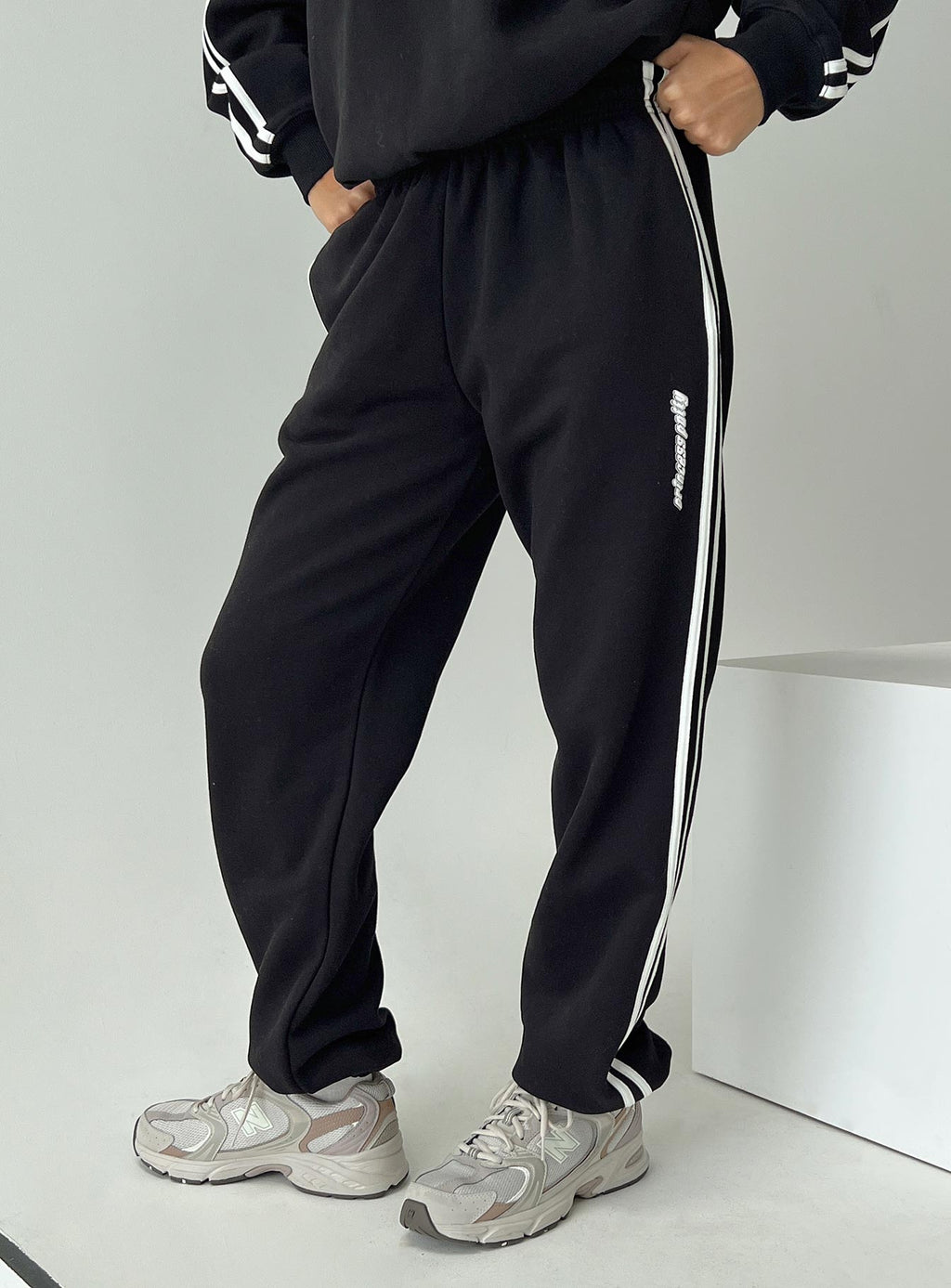 Princess Polly Track Pants Stripe Black / White