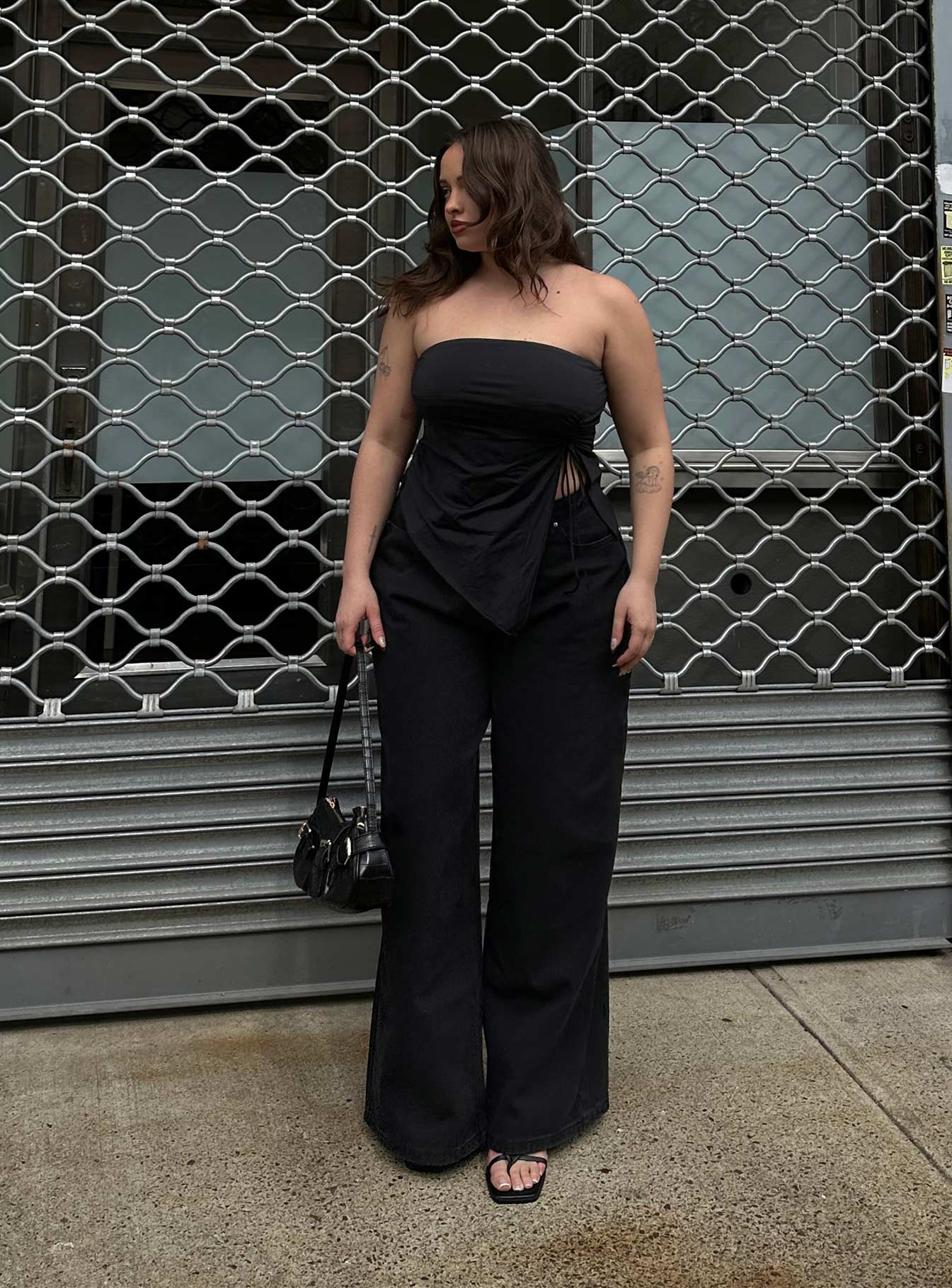 Naylor Mid Rise Wide Leg Jeans Washed Black Denim Petite