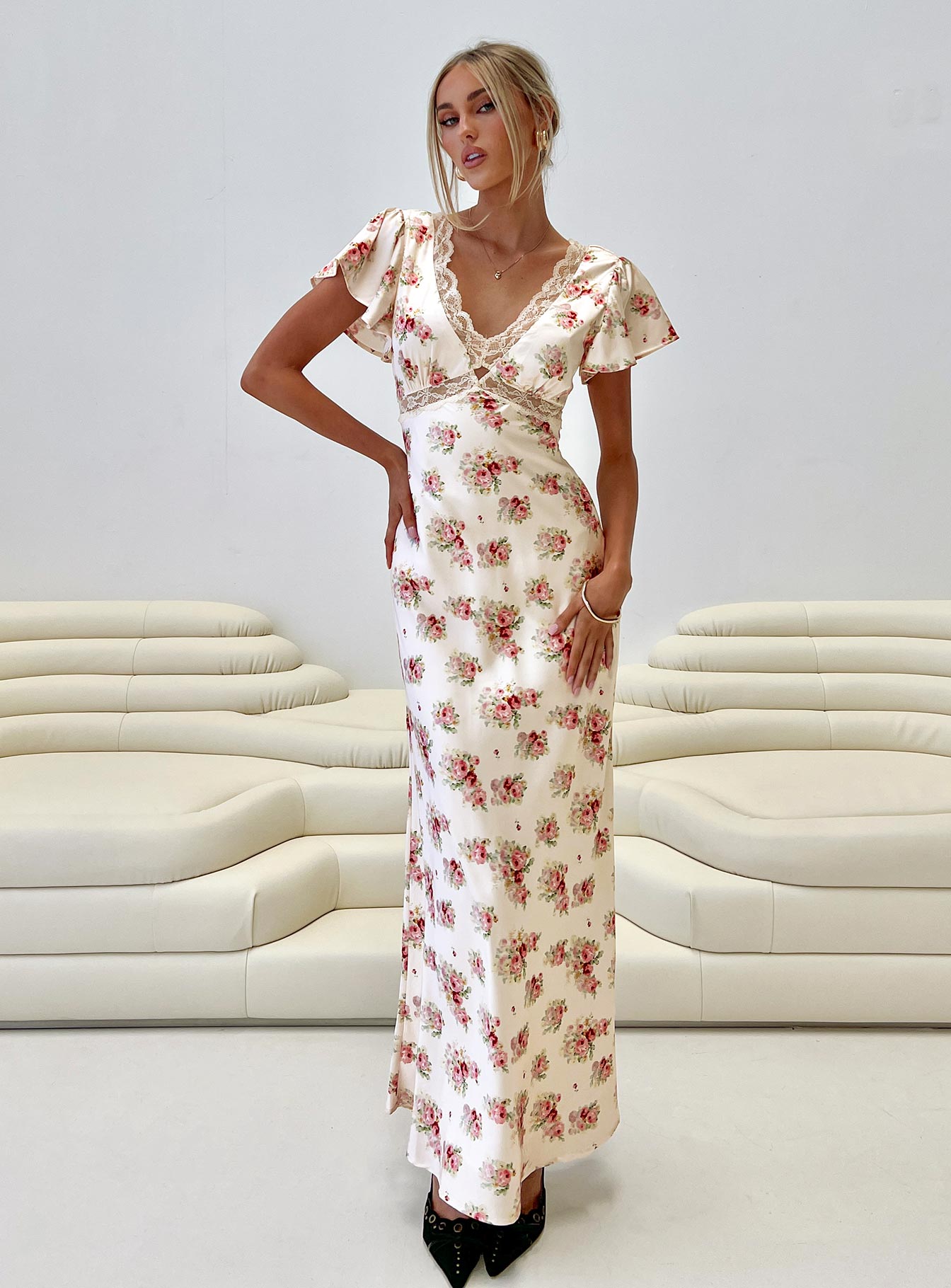 Miraselle Maxi Dress Cream Floral