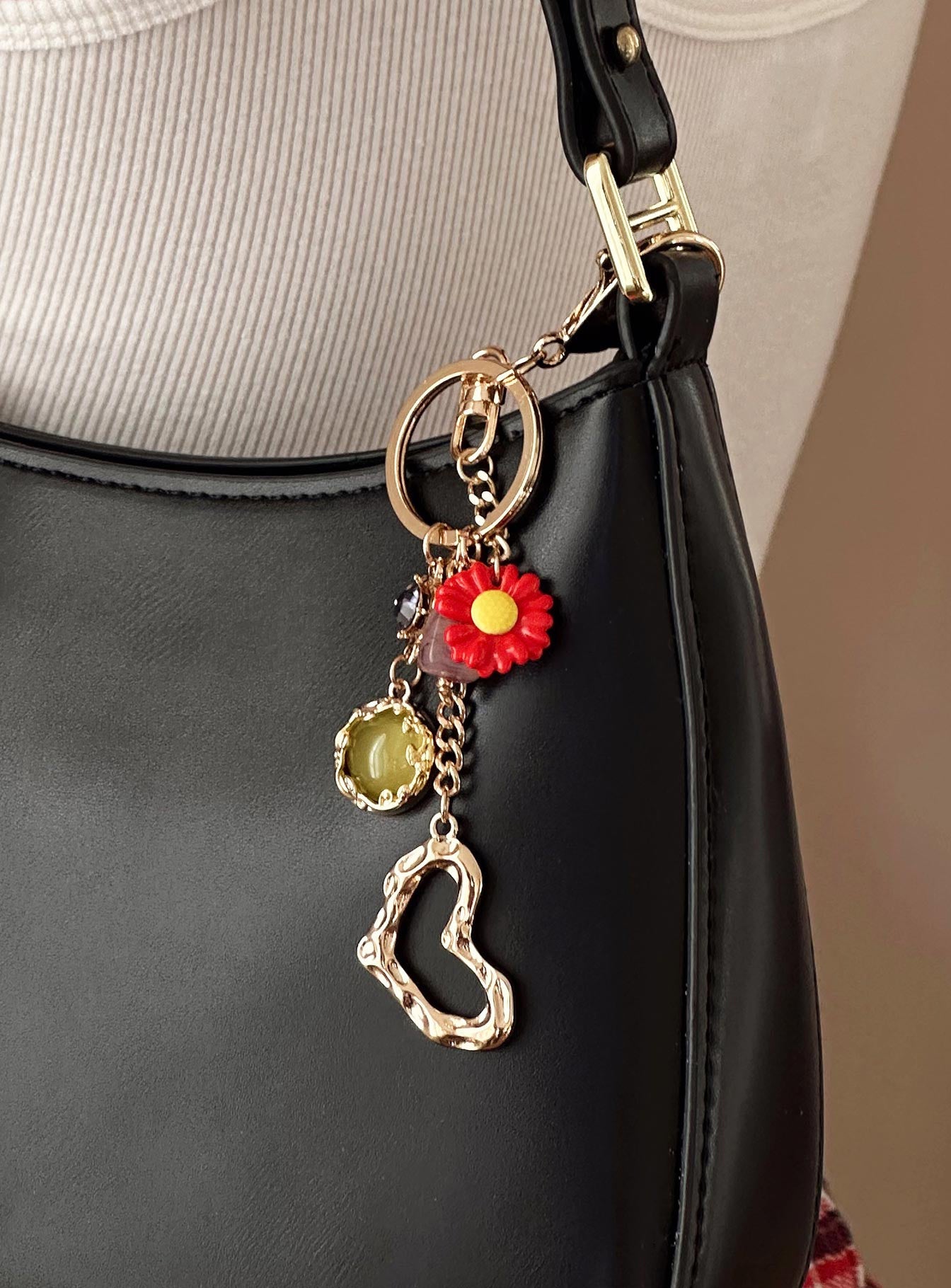 Maximiliano Key Chain Gold