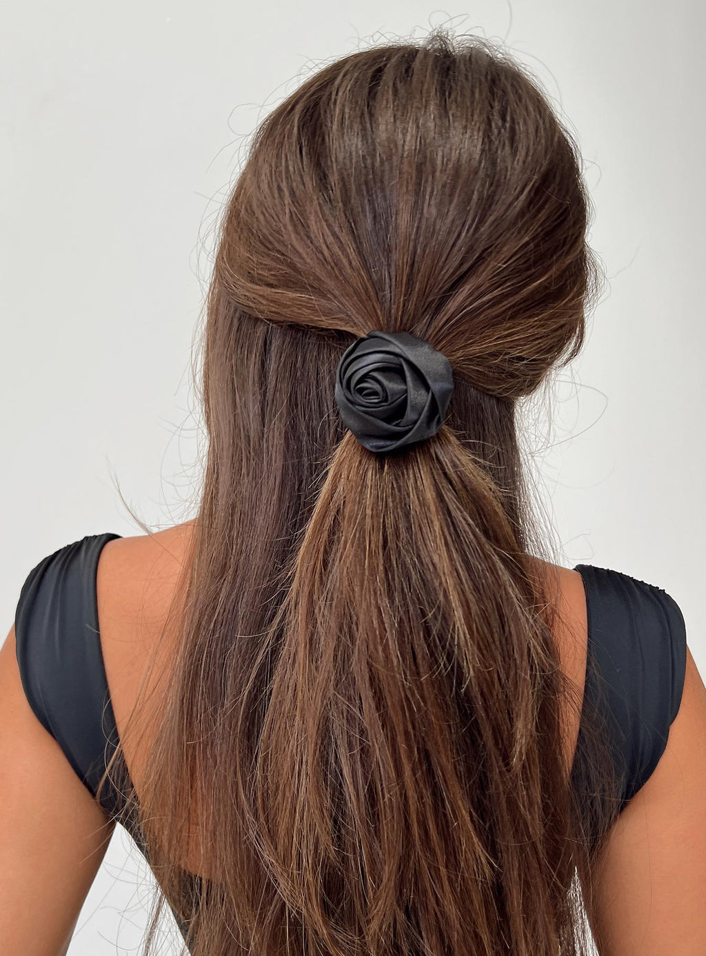 Roseller Scrunchie Black