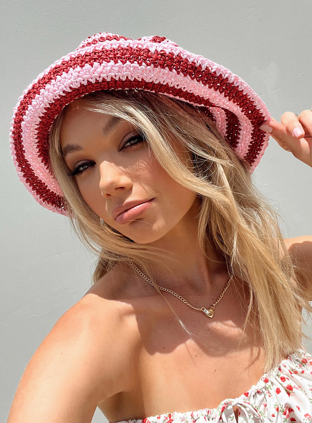 Janea Bucket Hat Red