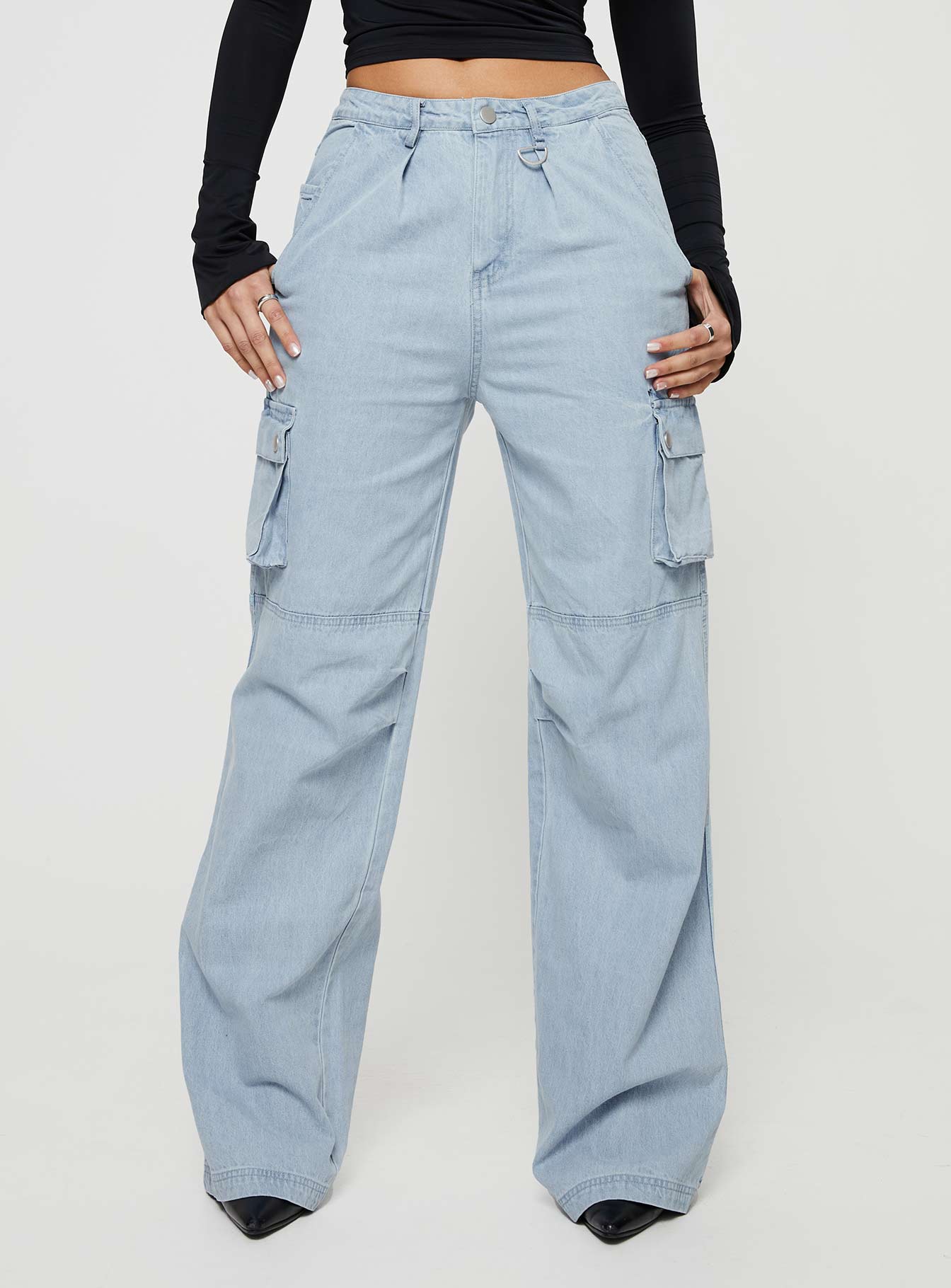Paige Mid Rise Cargo Jean Light Wash