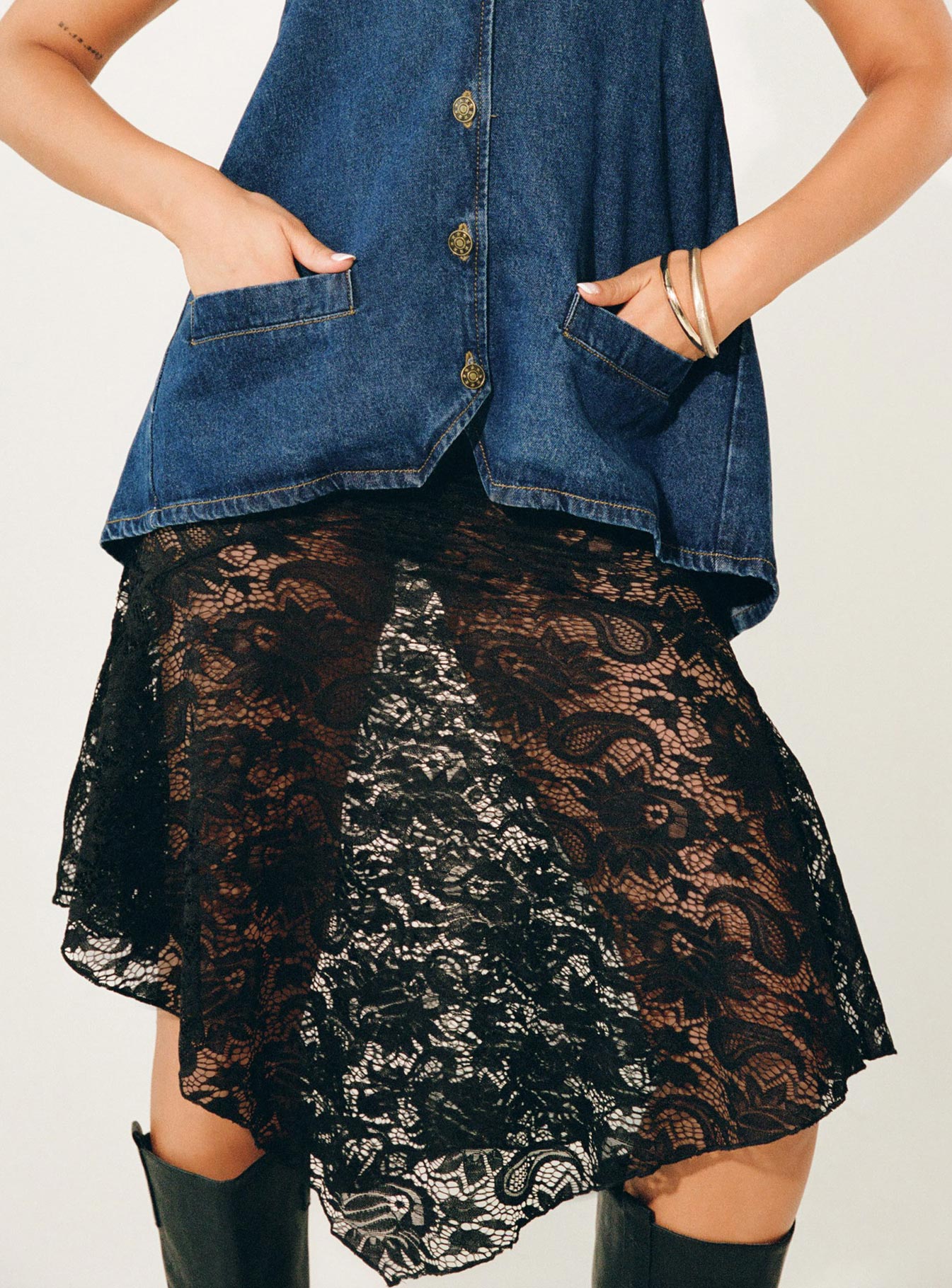 Vana Midi Skirt Jet Black