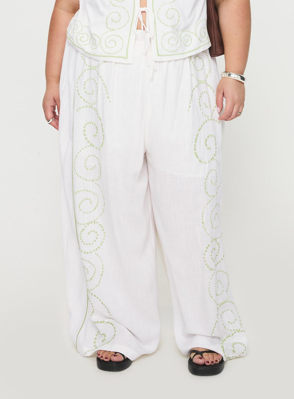 Kindred Pants White / Green Curve