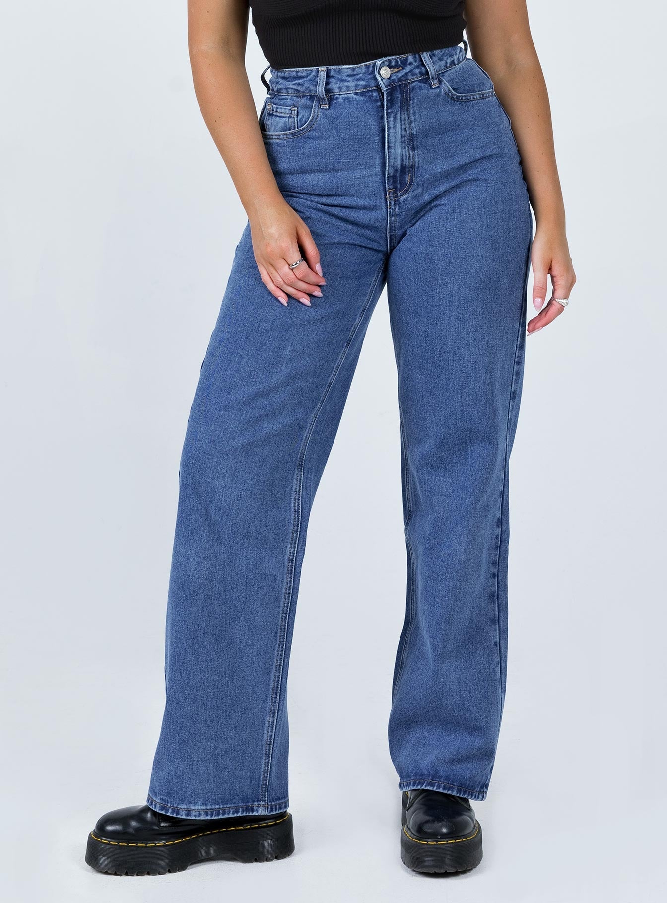 Theore High Waisted Mom Jean Mid Wash Denim