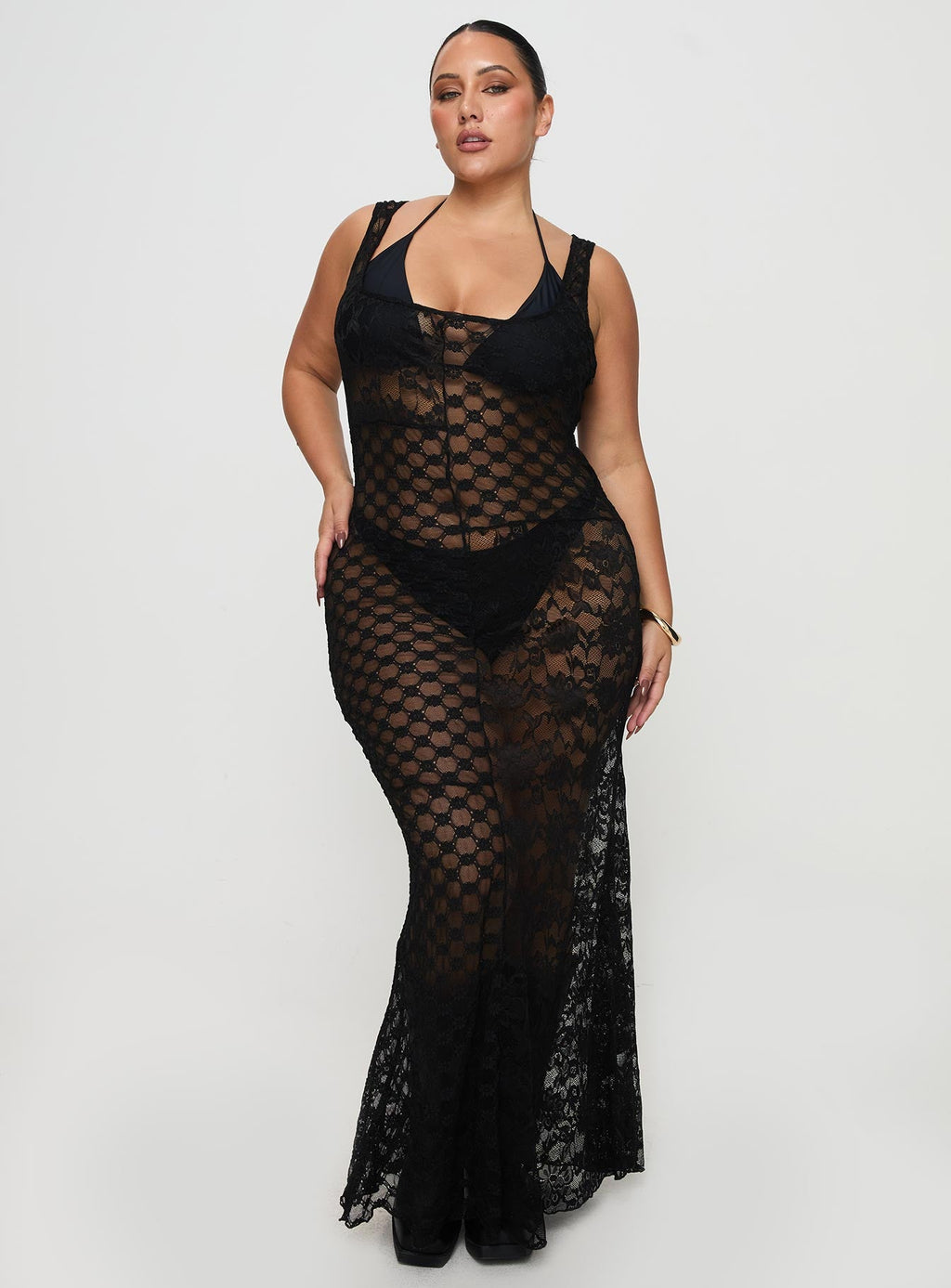 Zhara Lace Dress Black Curve