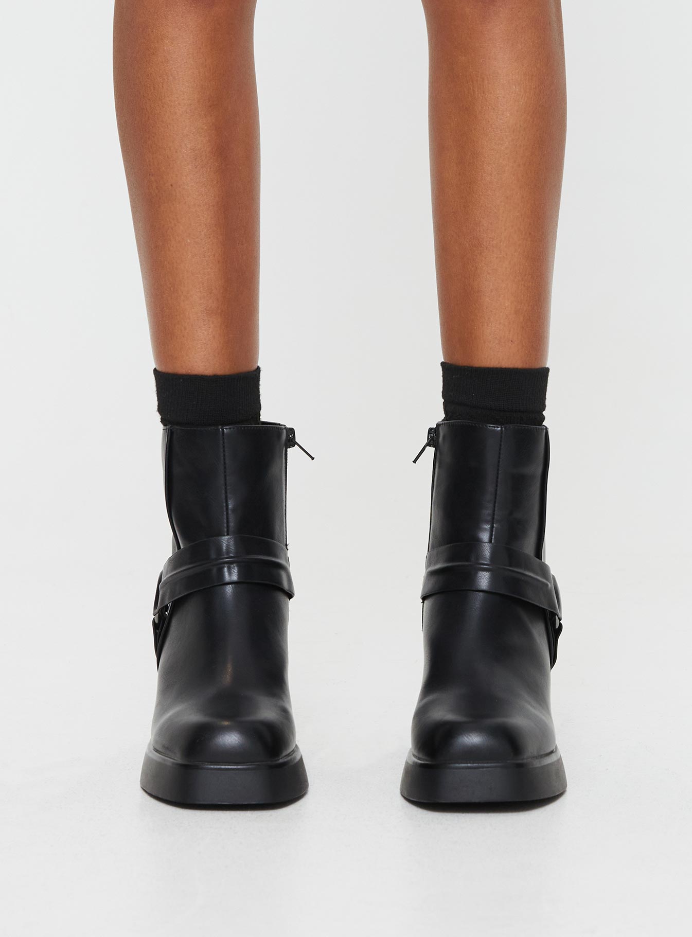 Bishop Boots Black