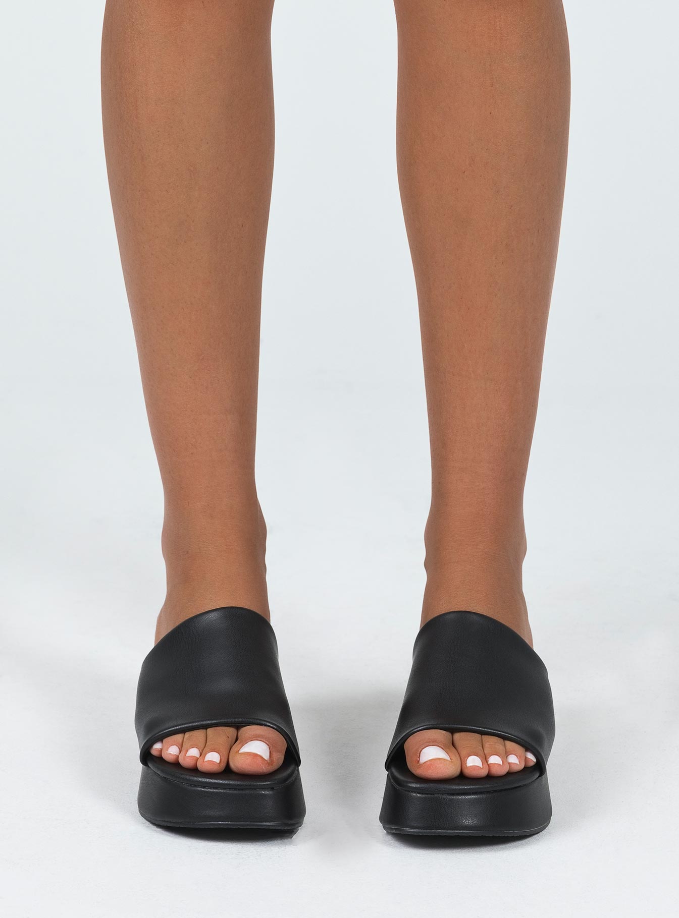 Therapy Cindy Sandals Black