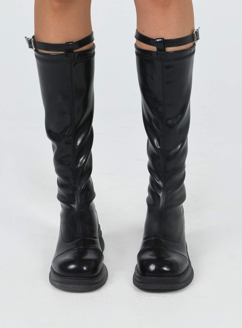 Ariaahs Boots Black
