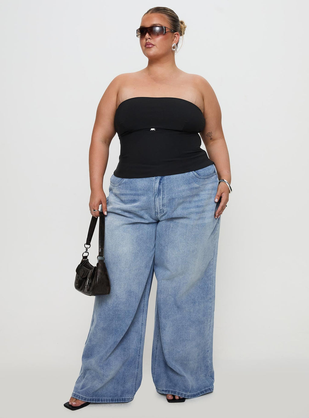 Naylor Mid Rise Wide Leg Jeans Light Wash Denim Curve