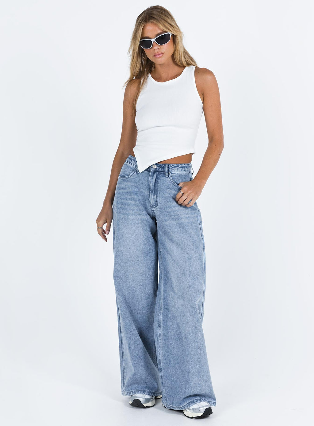 Naylor Mid Rise Wide Leg Jeans Light Blue Wash