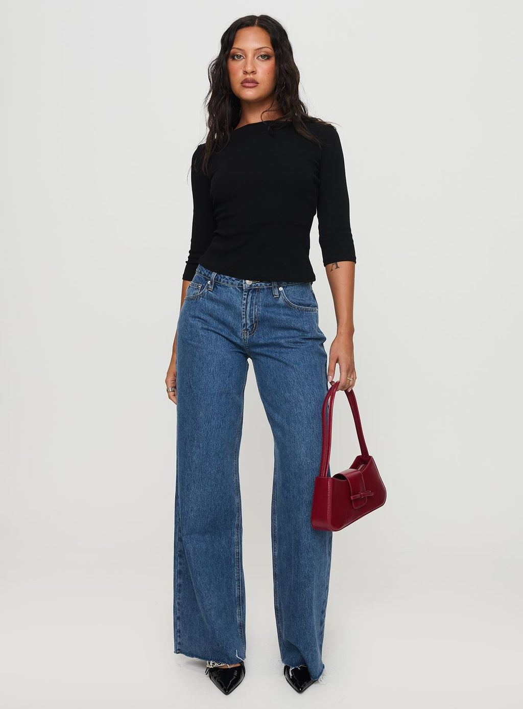 Darla Low Rise Straight Leg Jeans Mid Wash