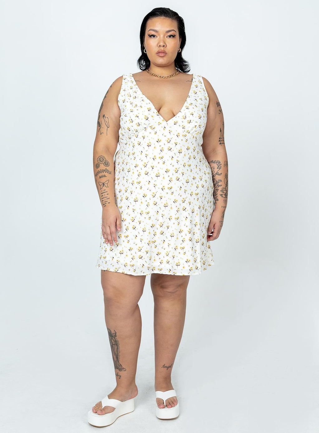 Nellie Mini Dress White / Yellow Floral Curve