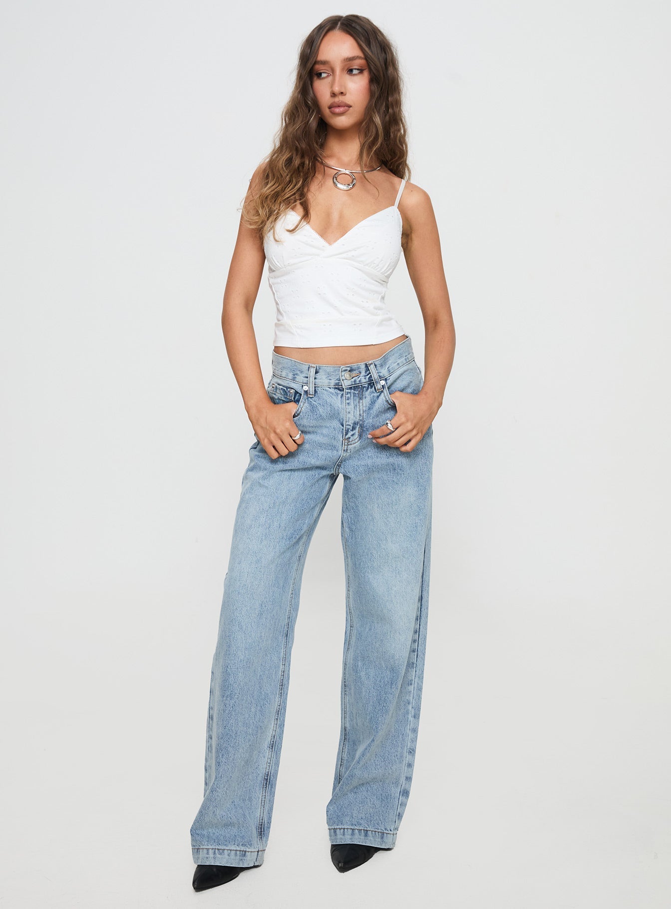 Anelli Low Rise Straight Leg Jeans Light Blue Wash