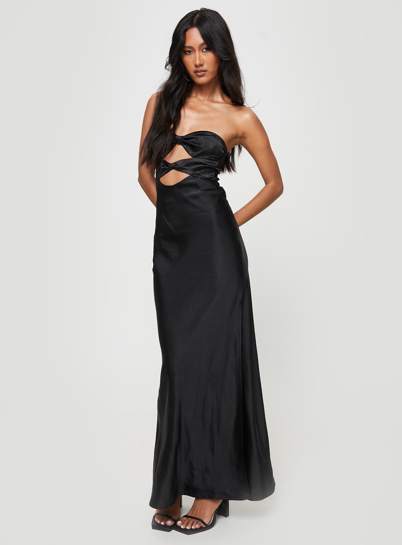 Hessy Bow Maxi Dress Black