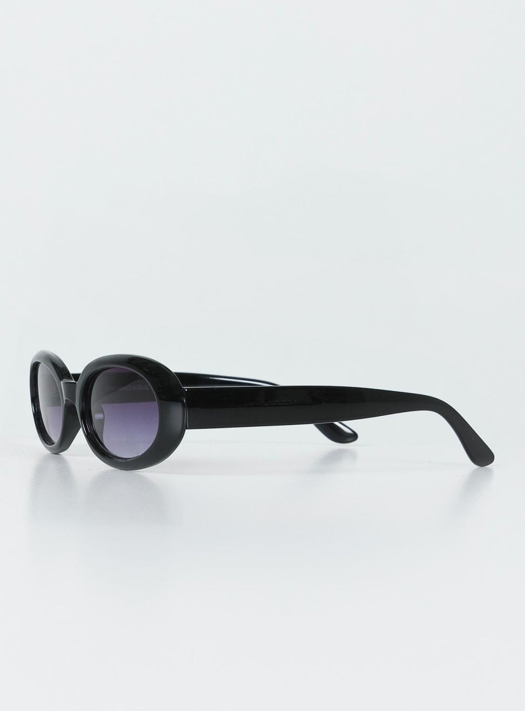 Caxton Sunglasses Black