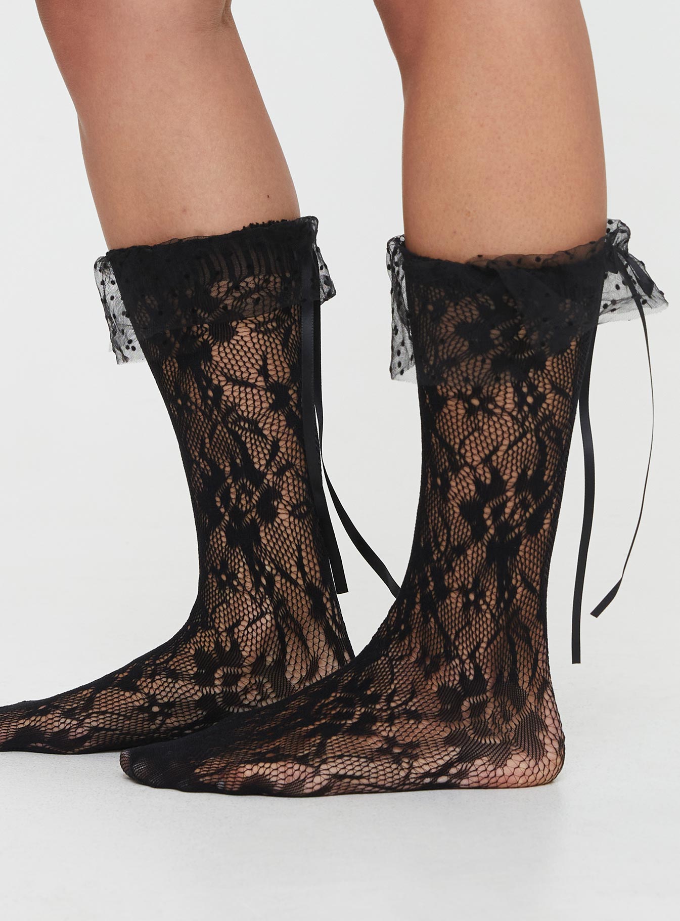 Yesenia Lace Socks Black