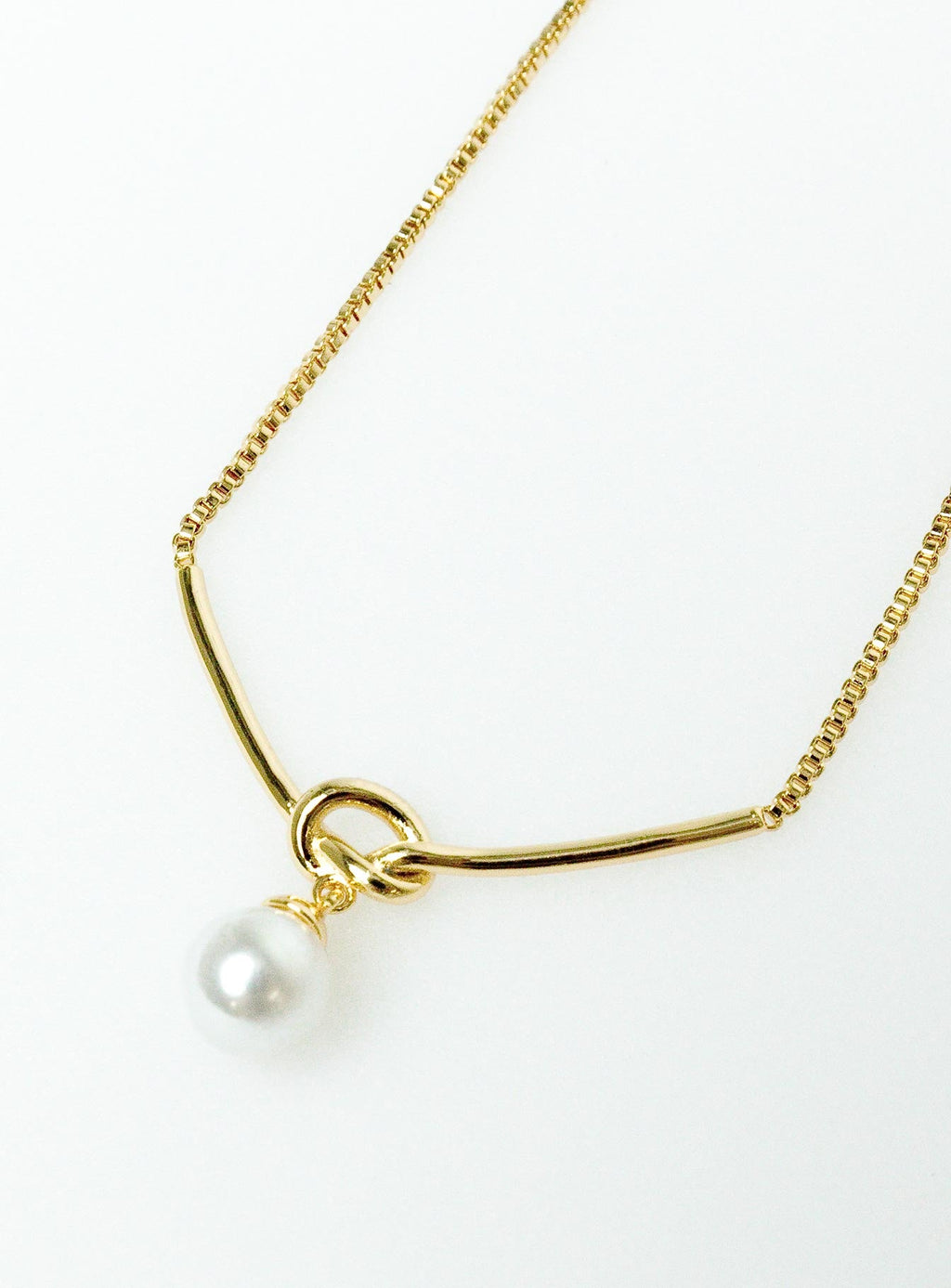 Dais Necklace Gold