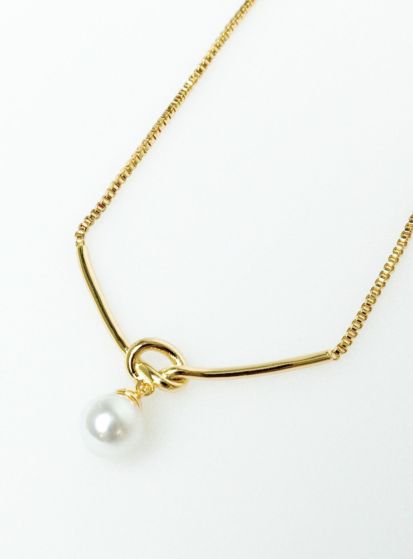 Dais Necklace Gold