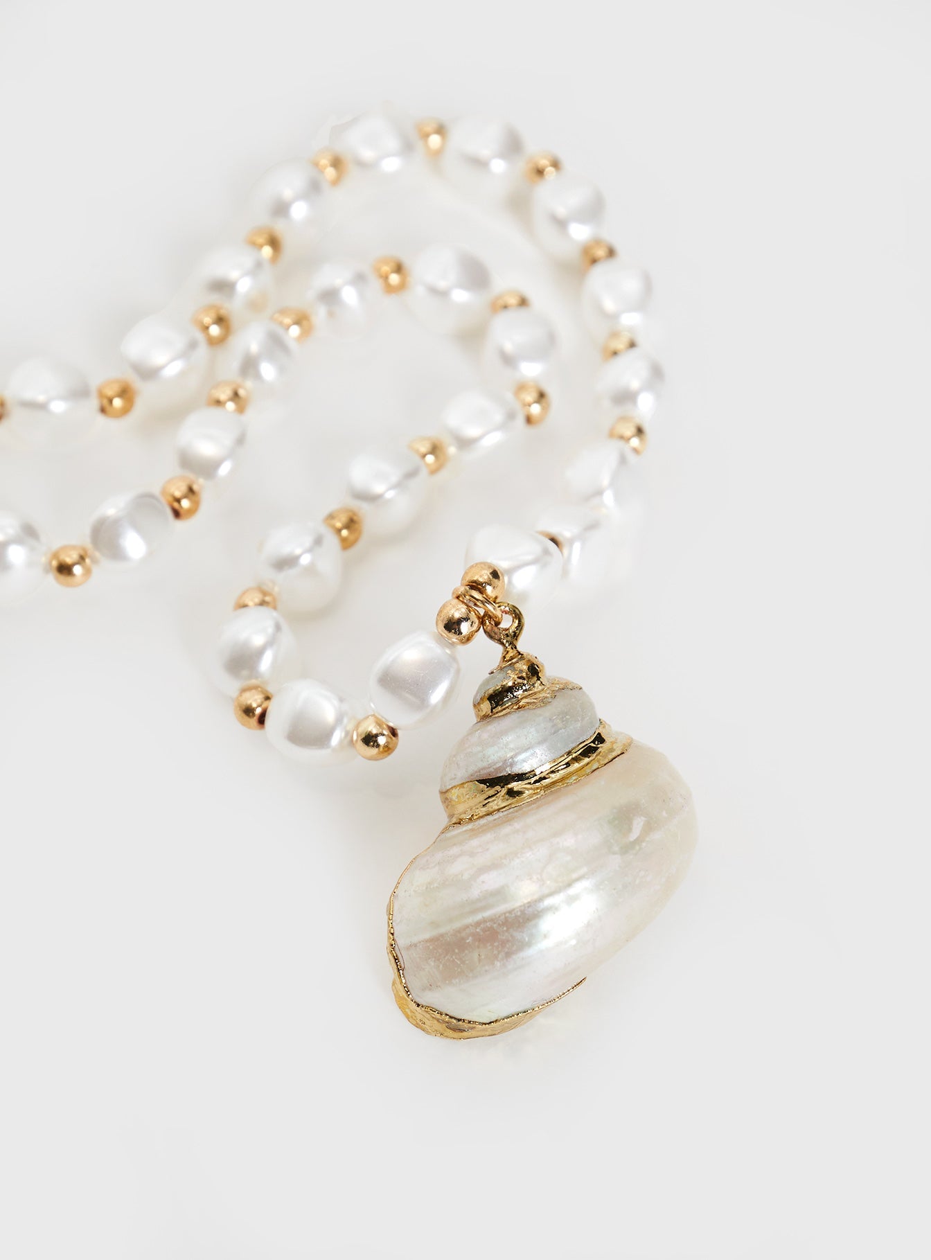 Rosarito Necklace Pearl