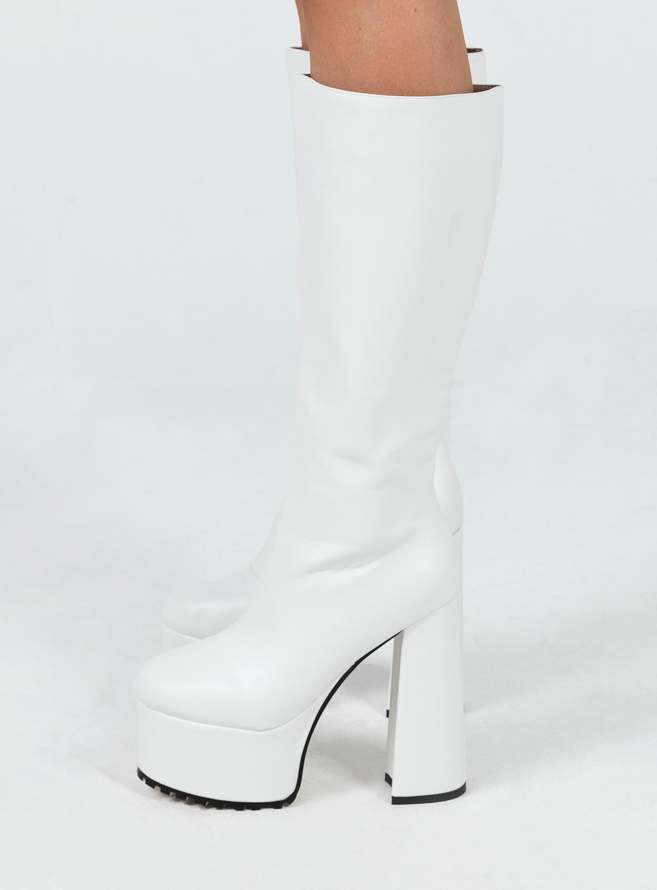 Valdo Platform Boots White