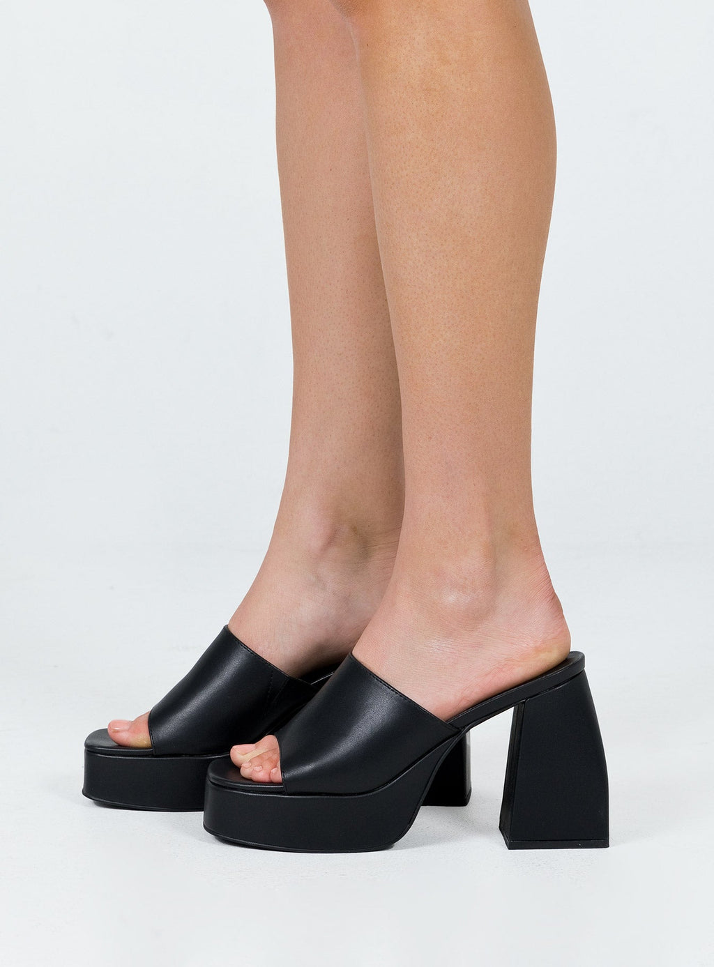 Shapiro Mules Platform Heels Black
