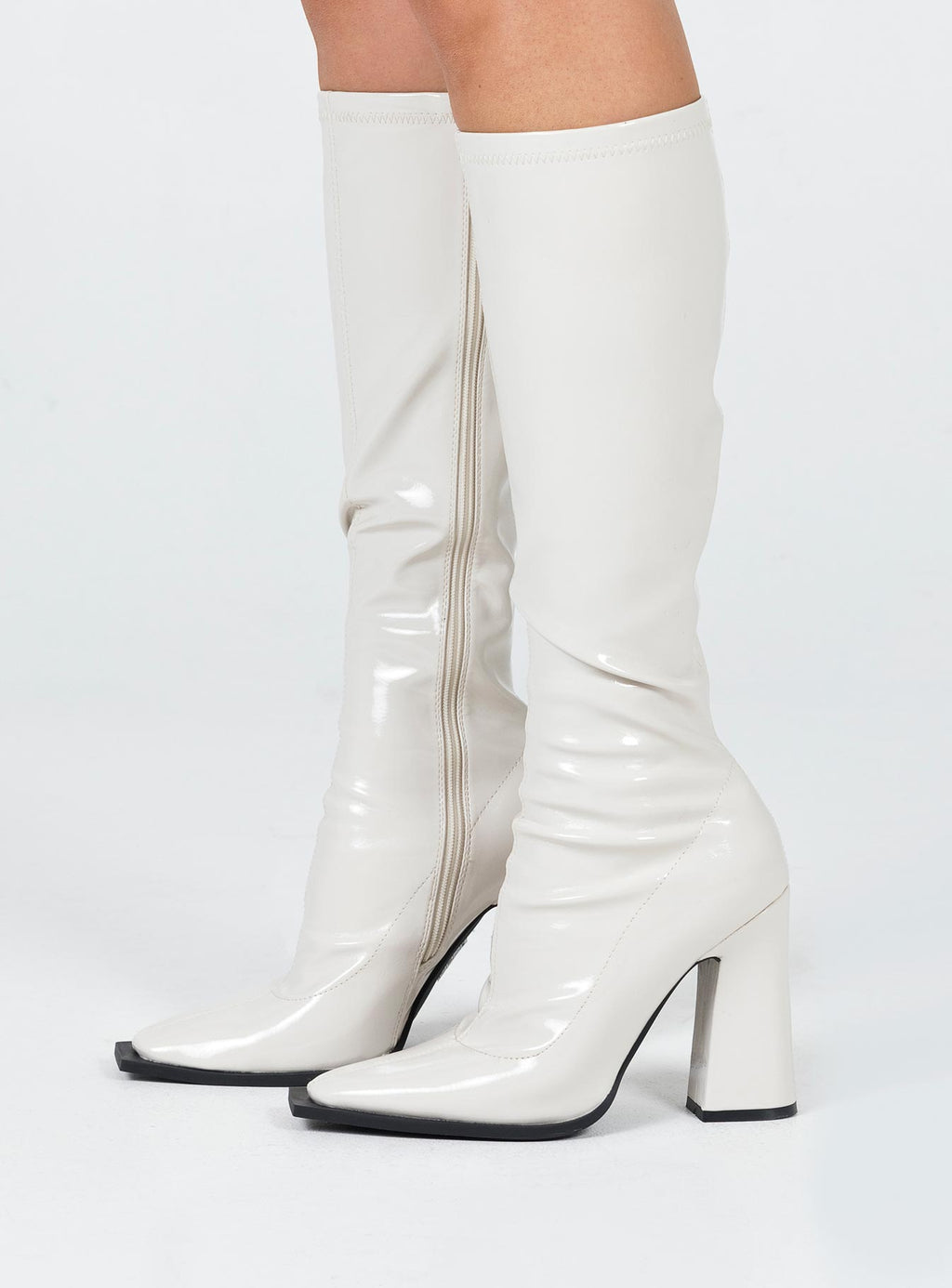 Ivanna Boots Off White