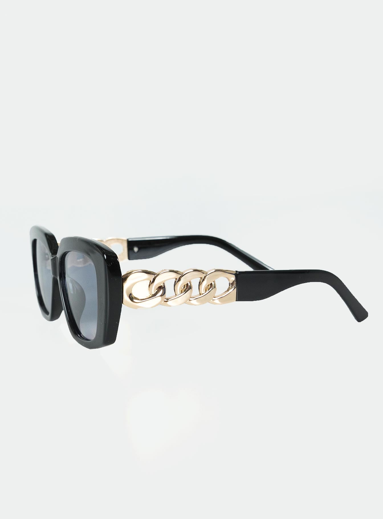 Chalene Sunglasses Black