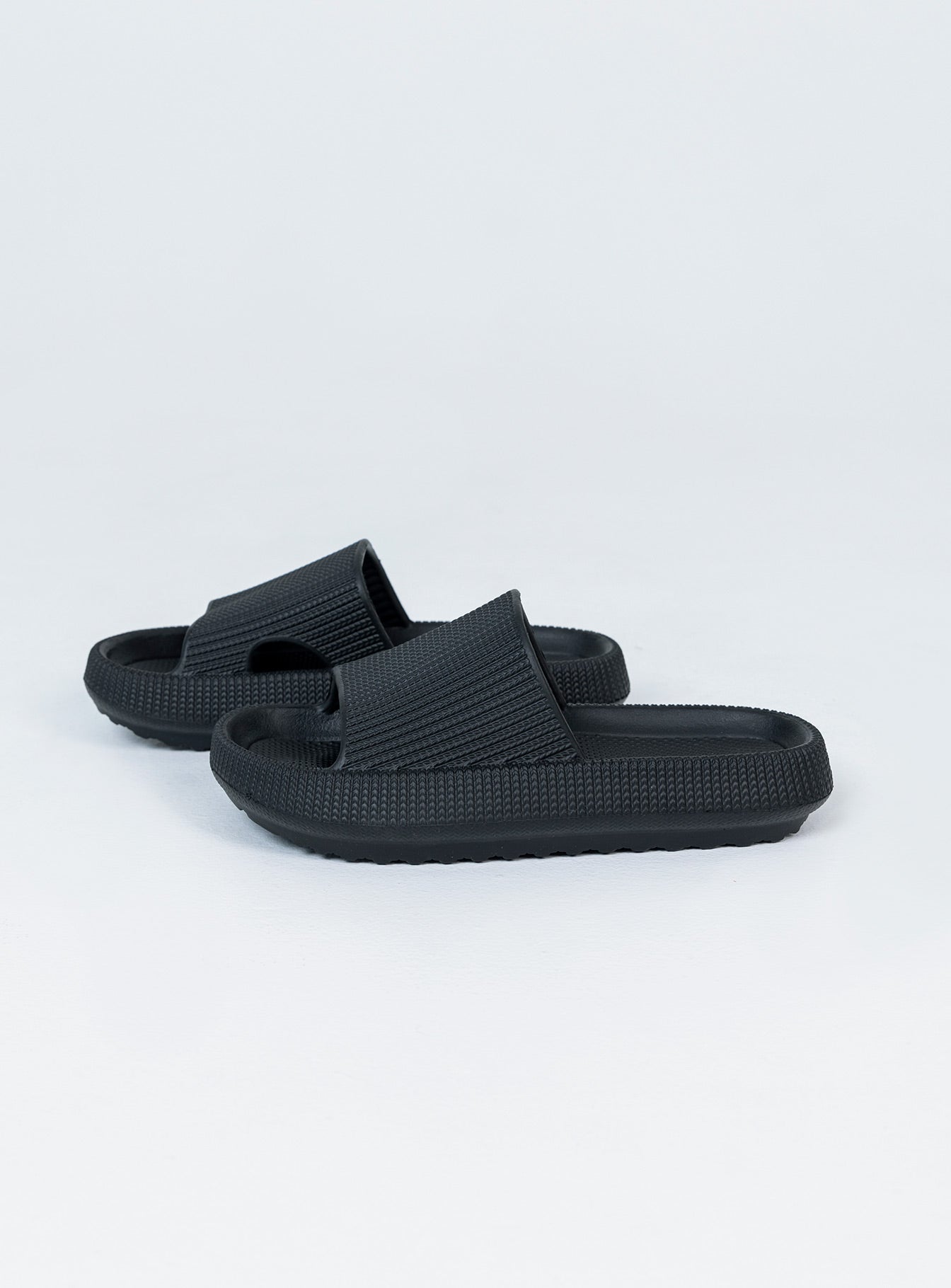 Benito Slides Black