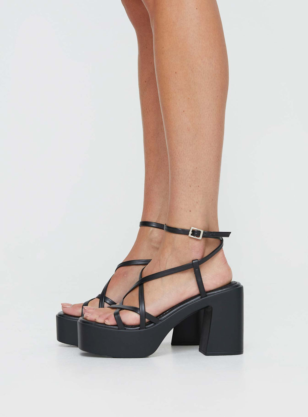 Therapy Daze Platform Heels Black