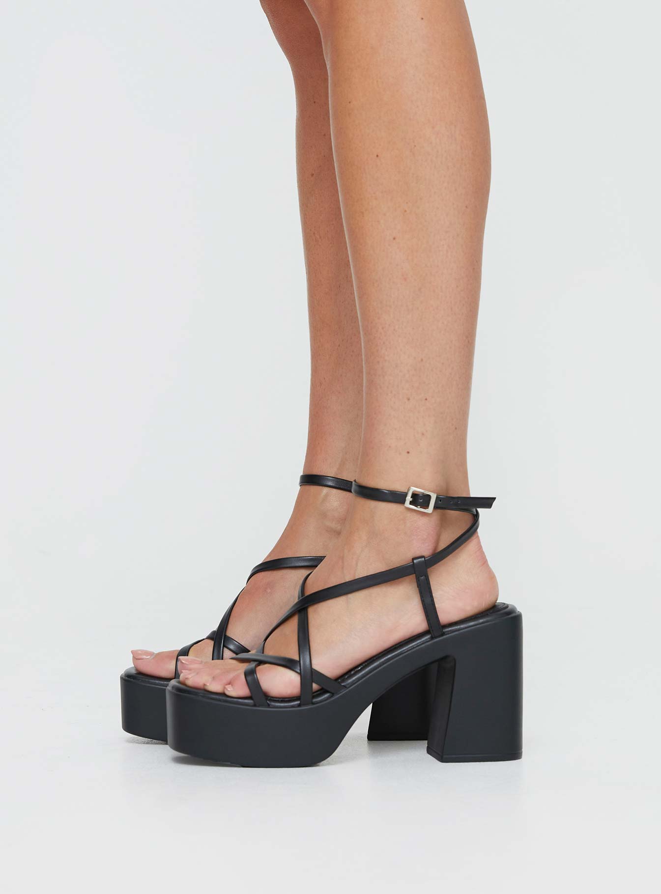 Therapy Daze Platform Heels Black