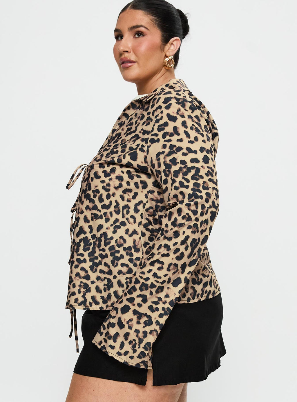 Toriah Long Sleeve Tie Up Top Leopard Curve