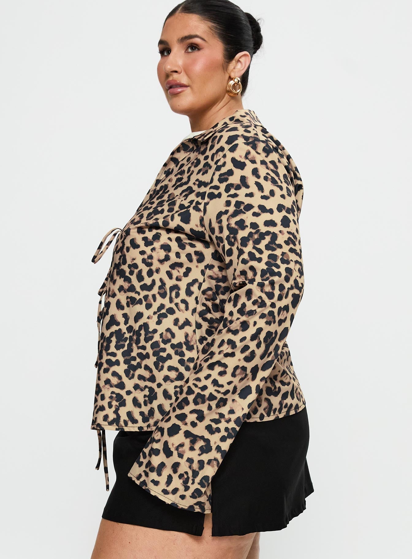 Toriah Long Sleeve Tie Up Top Leopard Curve