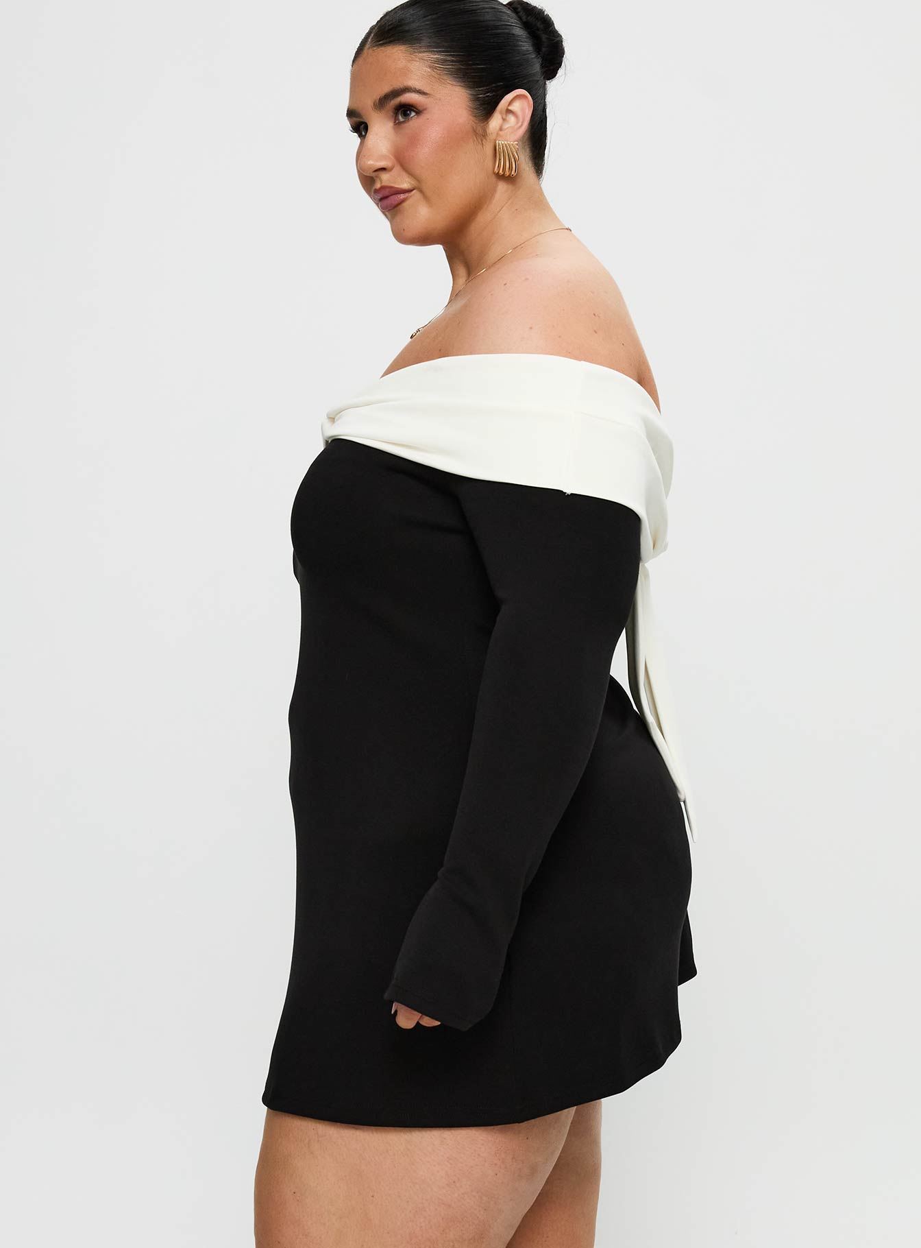 Distractions Off The Shoulder Mini Dress Multi Curve