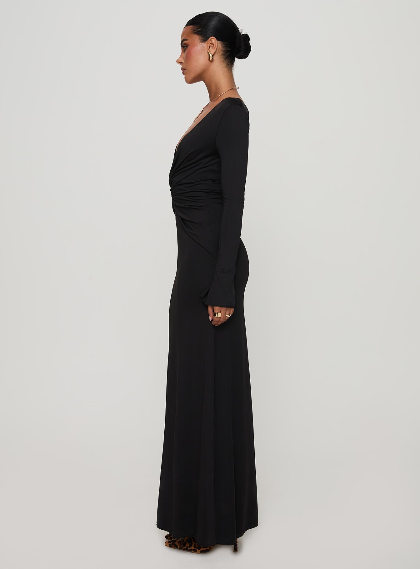 Lezure Plunge Long Sleeve Maxi Dress Black