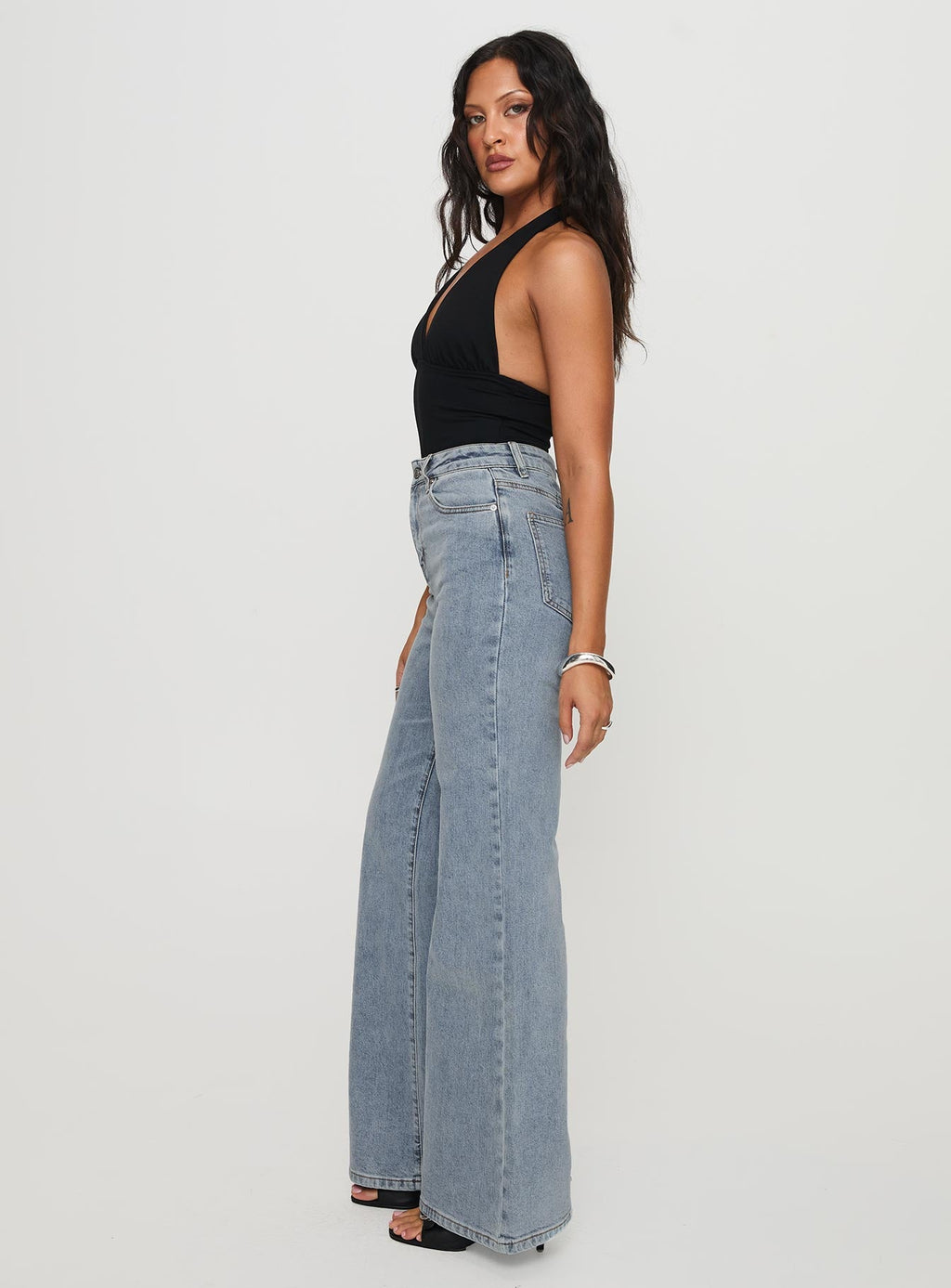 Thearlie High Rise Flared Jeans Light Wash