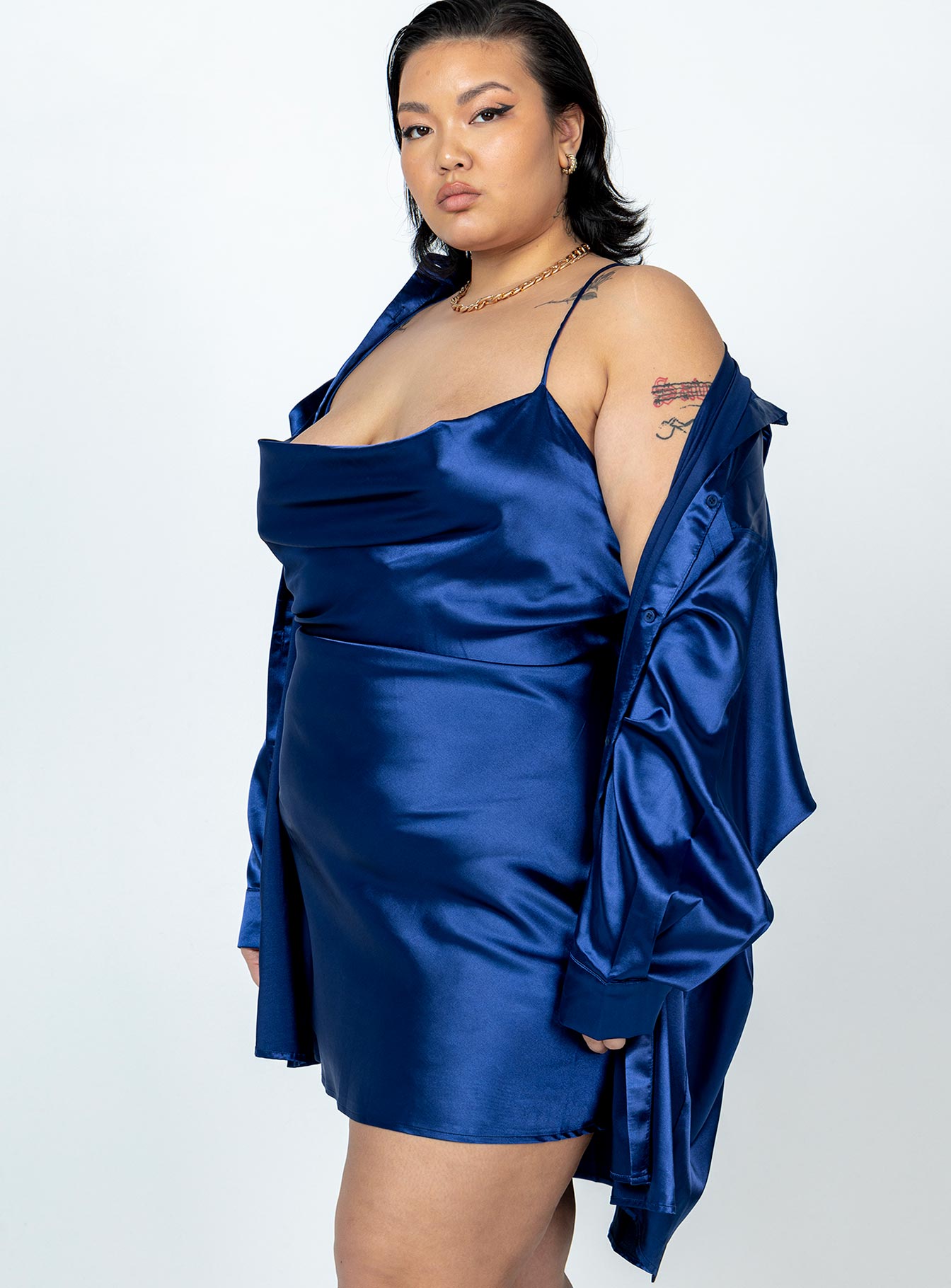 Annalise Set Navy Curve