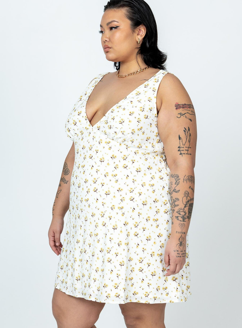 Nellie Mini Dress White / Yellow Floral Curve