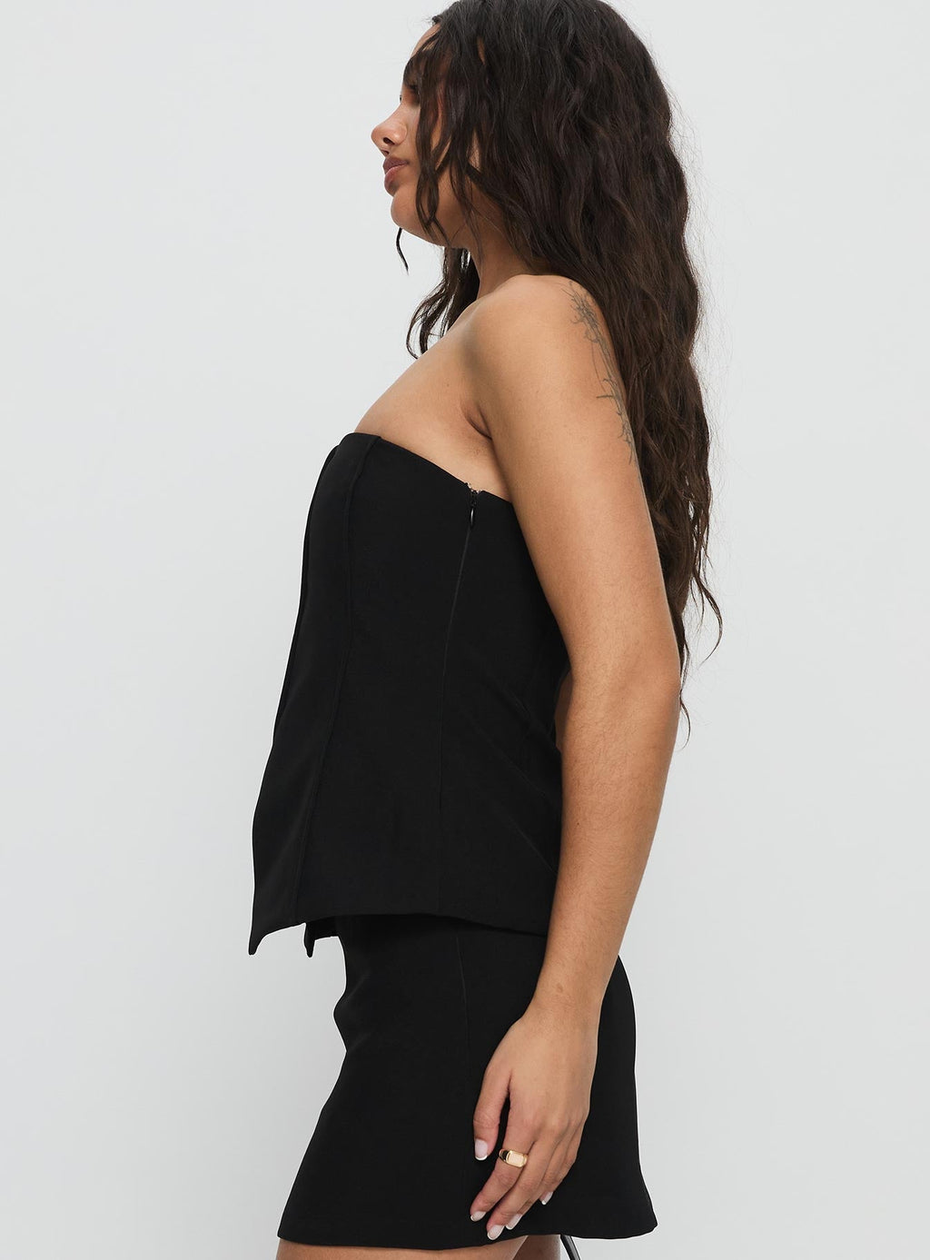 Lavish Living Strapless Top Black
