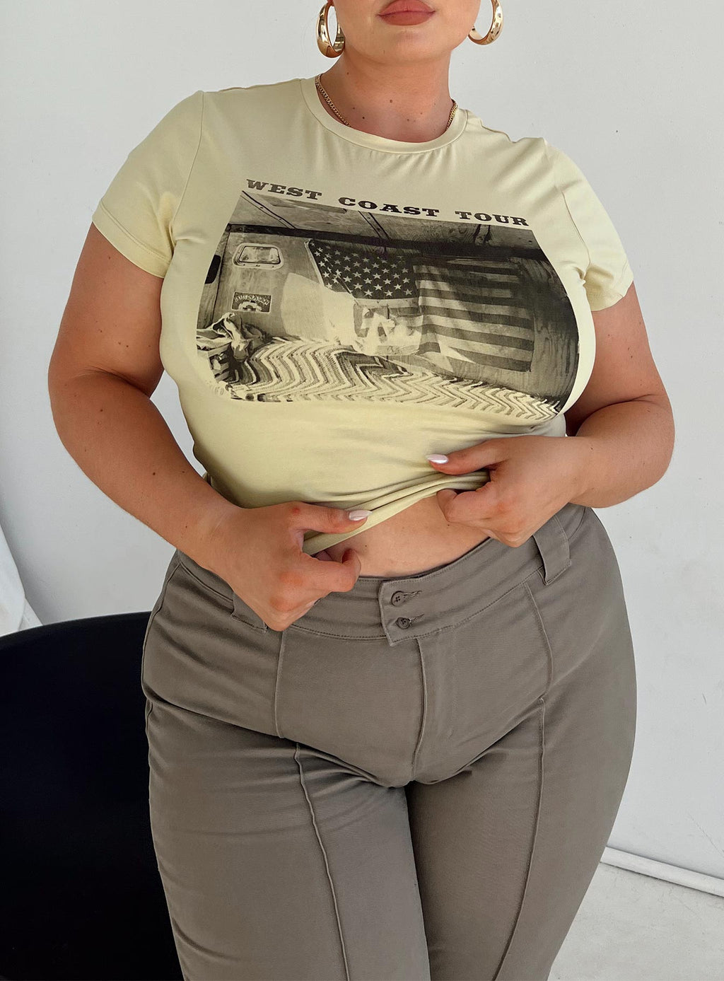 Bass Drop Mid Rise Bootleg Pant Curve Khaki