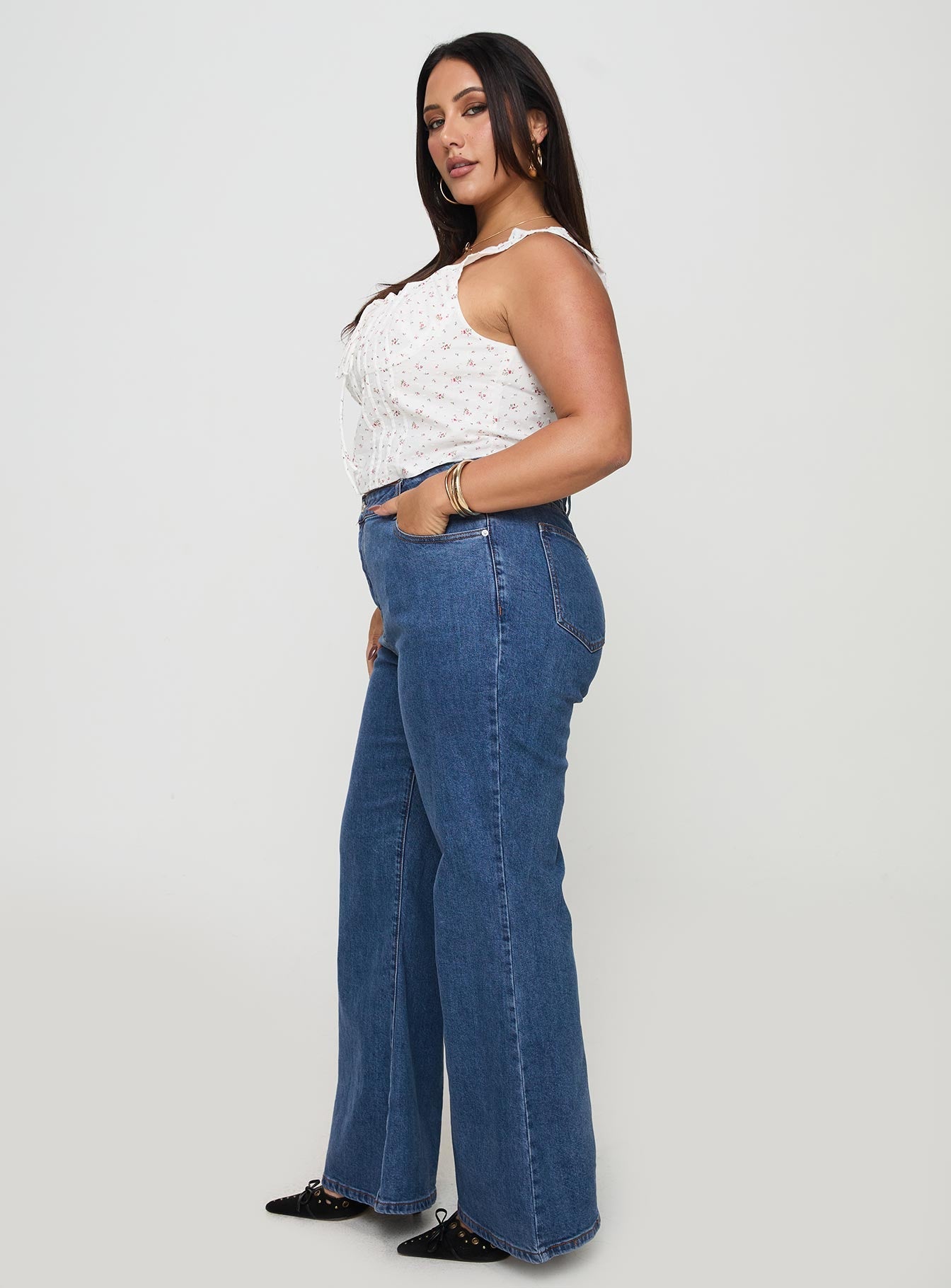 Lucille High Rise Flared Jeans Mid Wash Curve