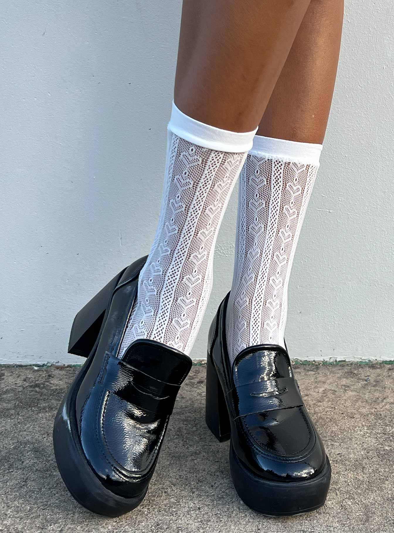 Yelena Heart Socks White
