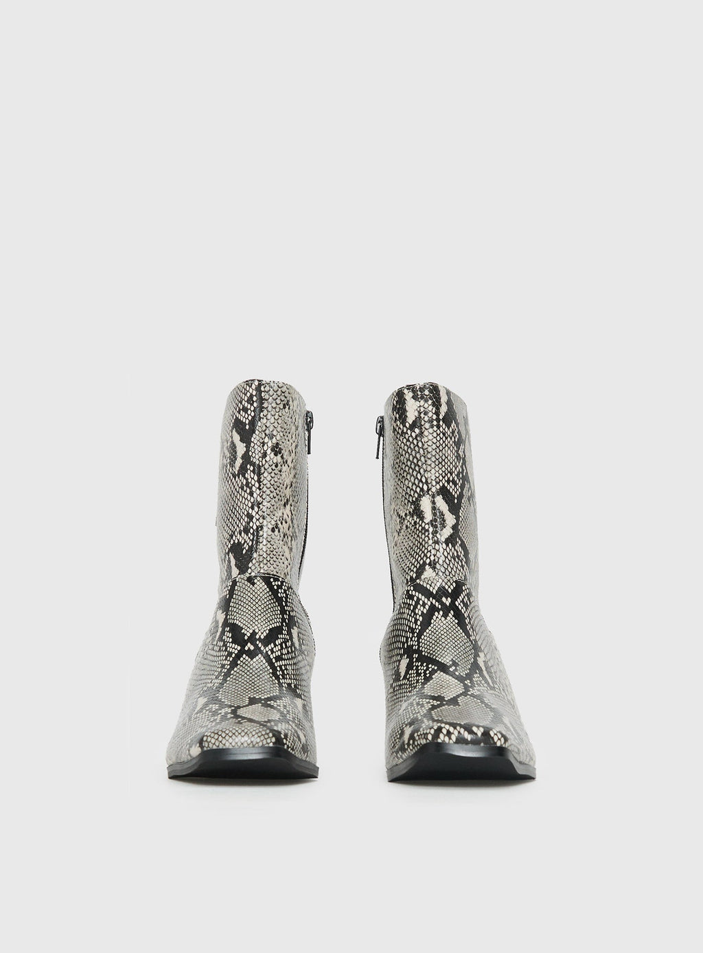 Therapy Shade Boots Black / White Snake