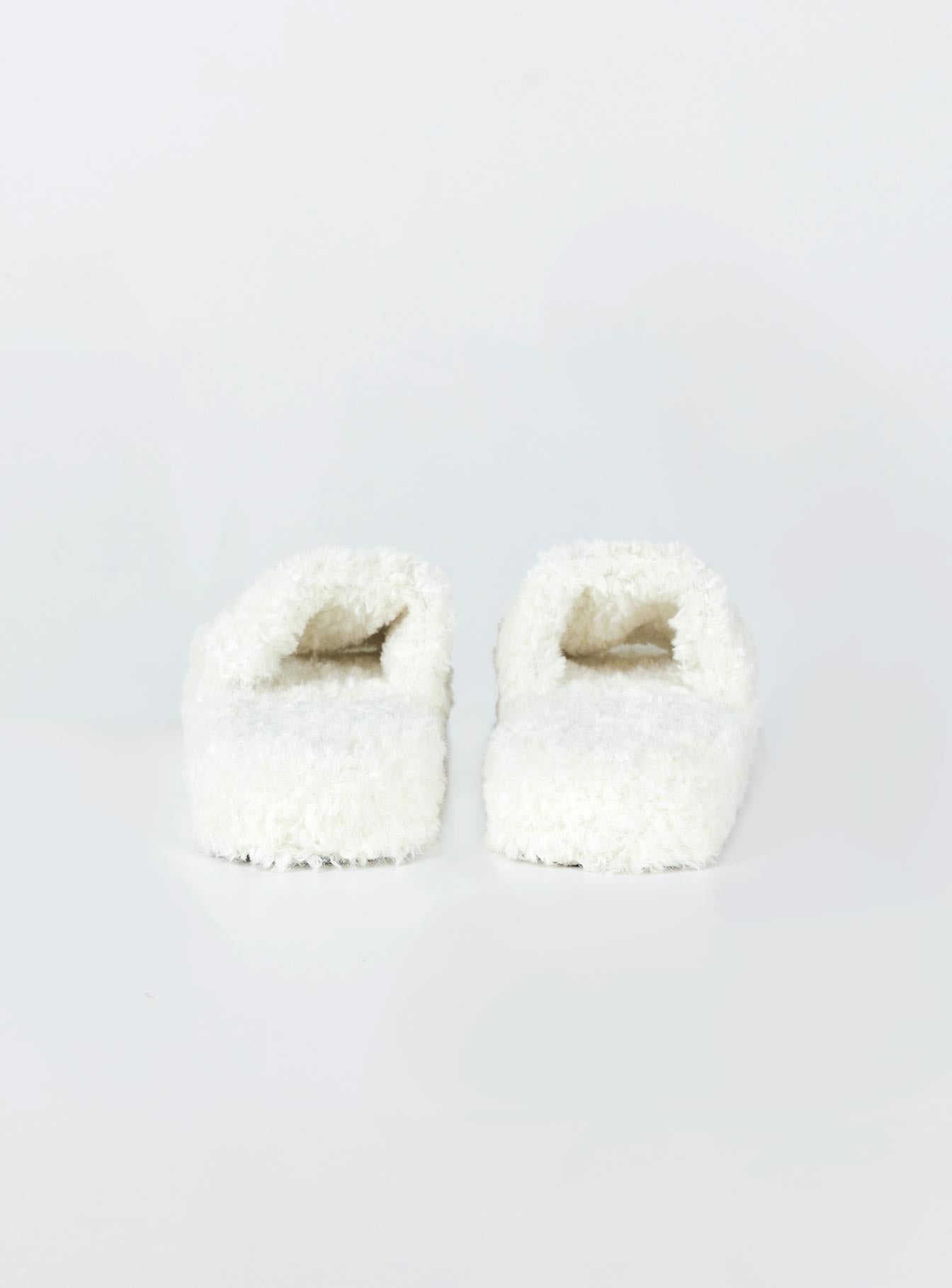 Payne Slippers White