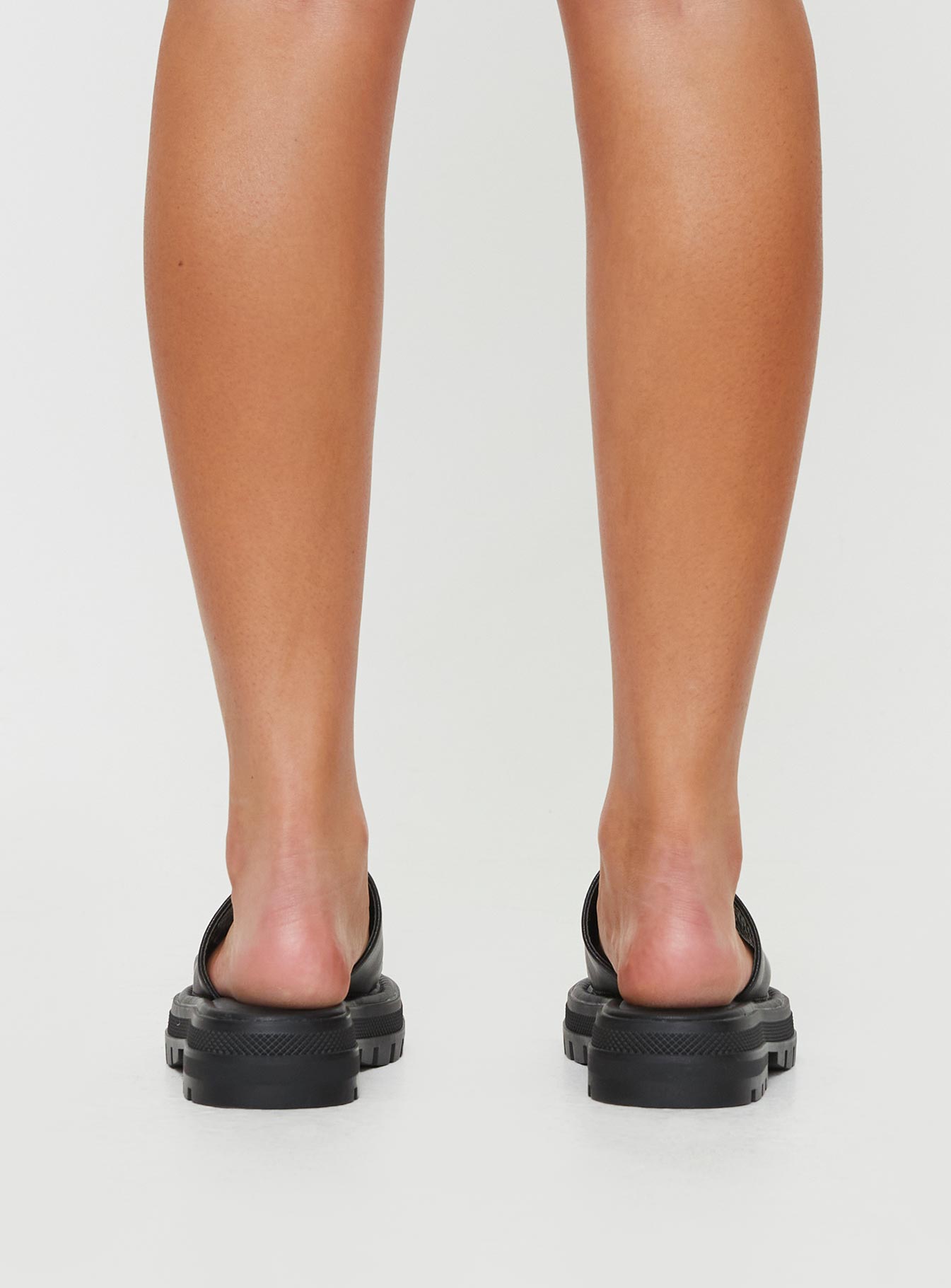 Therapy Raid Sandals Black