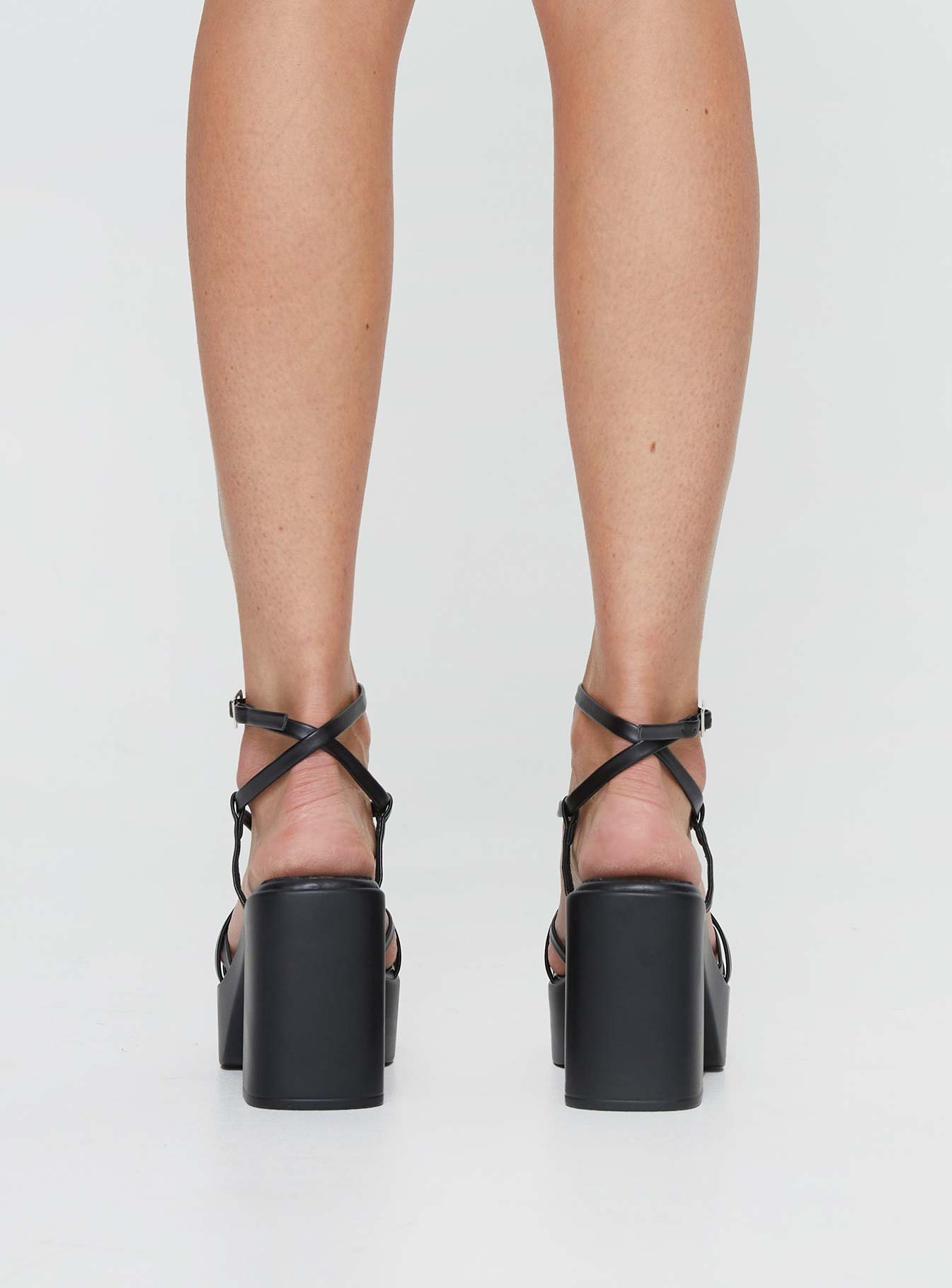 Therapy Daze Platform Heels Black